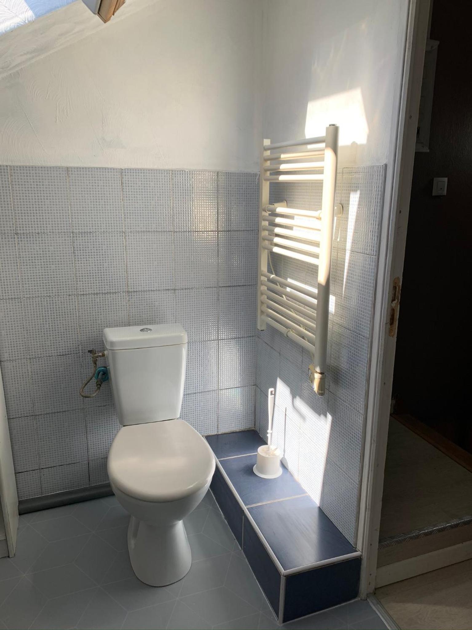 Two-Bedroom Apartment - Photo 4