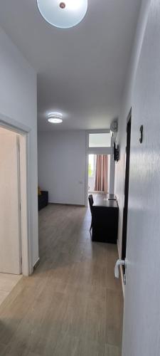King Studio with Sofa Bed
