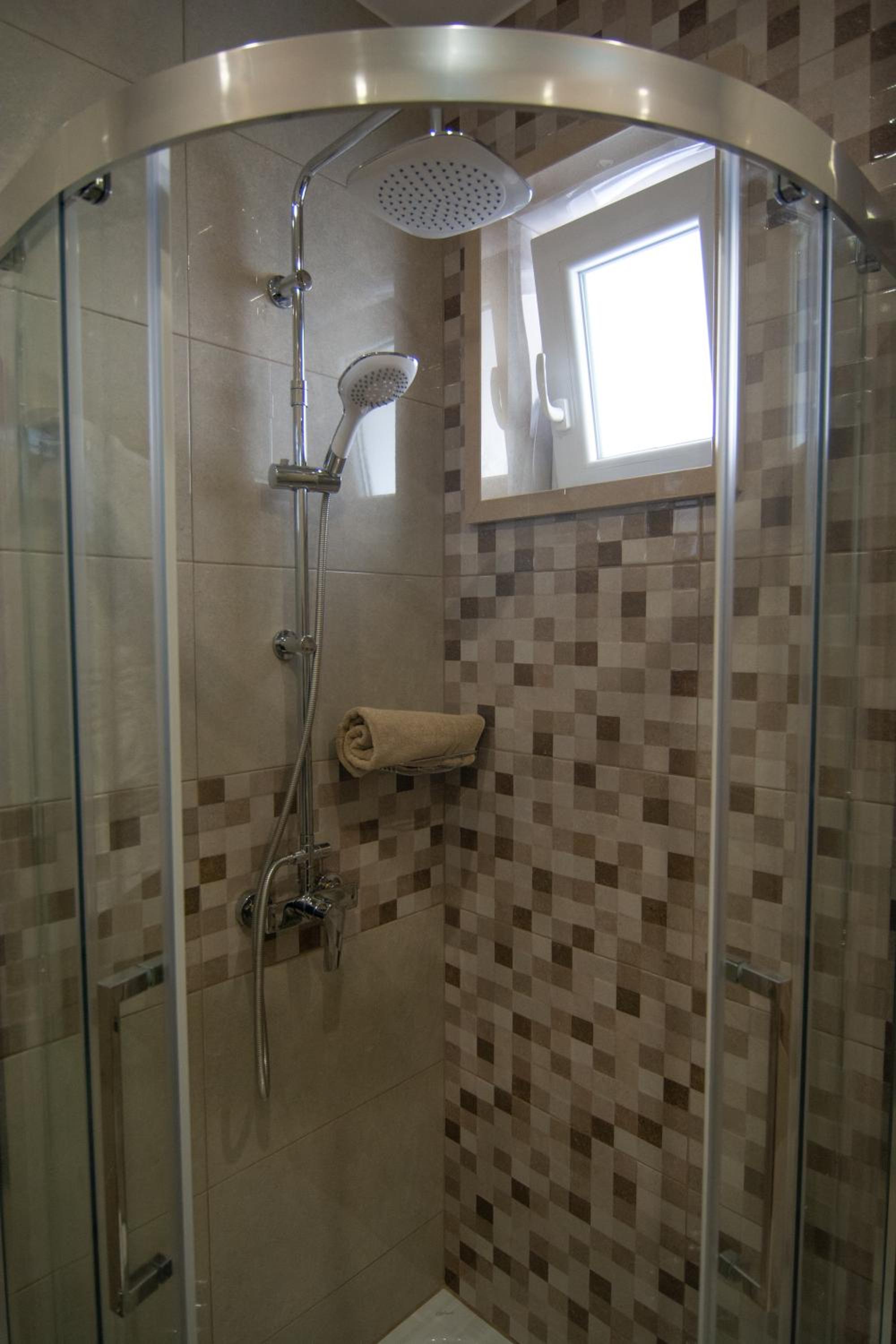 Deluxe Triple Room photo 2
