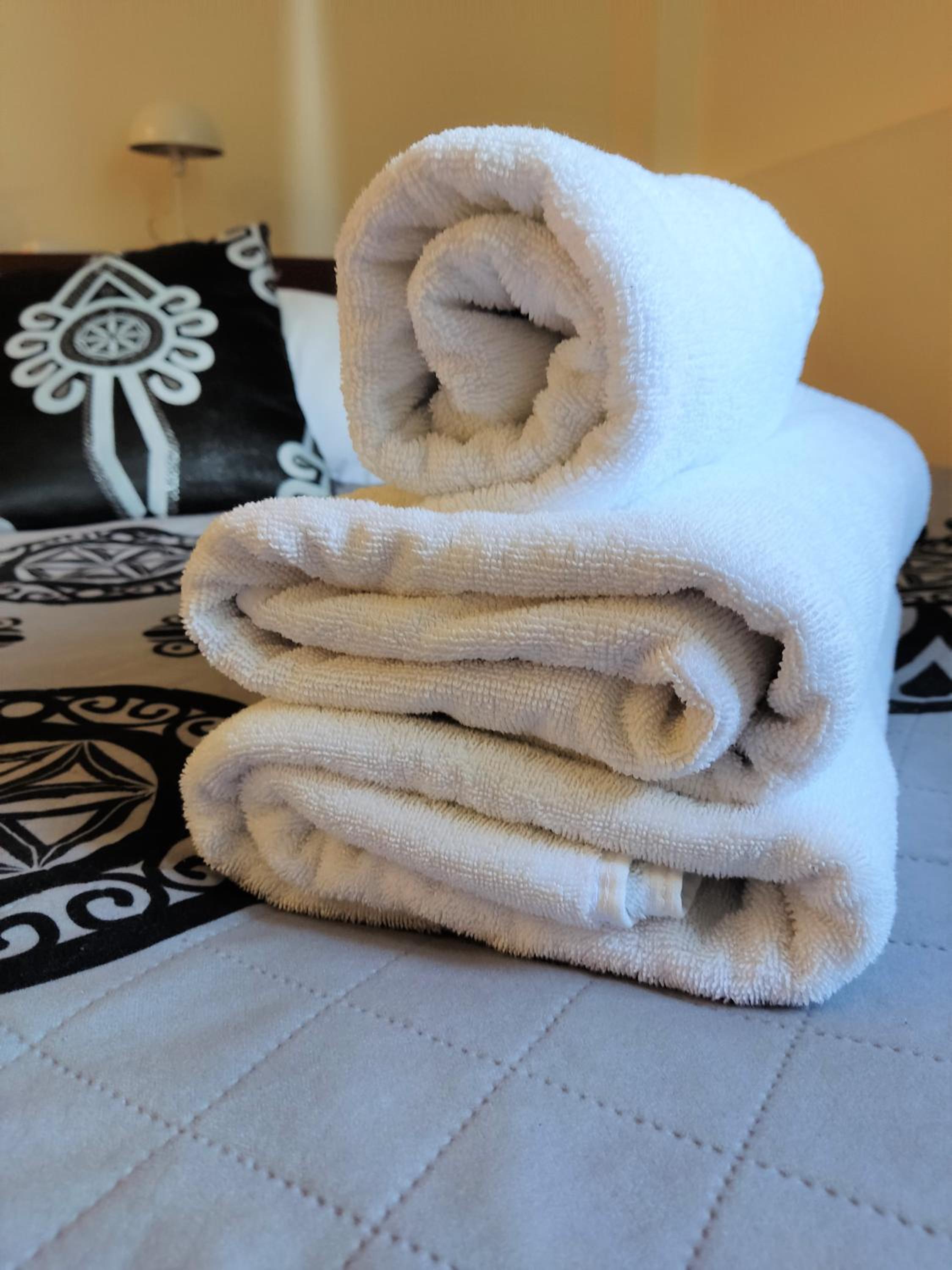 Studio with Spa Bath