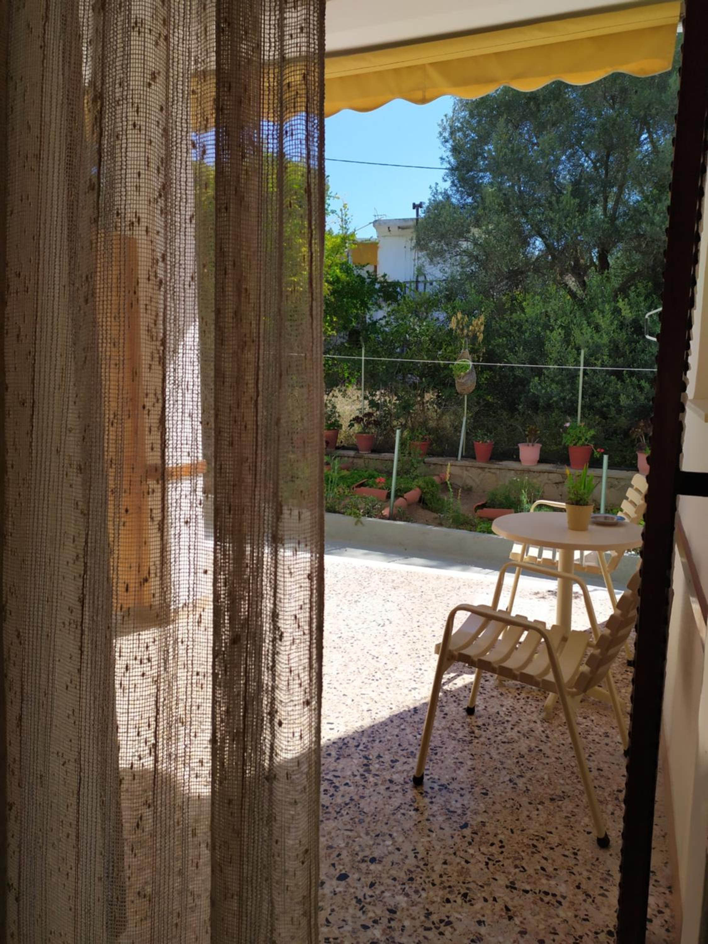 Standard Twin Room with Garden View - Photo 2