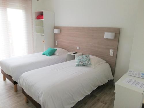 Twin Room with Balcony