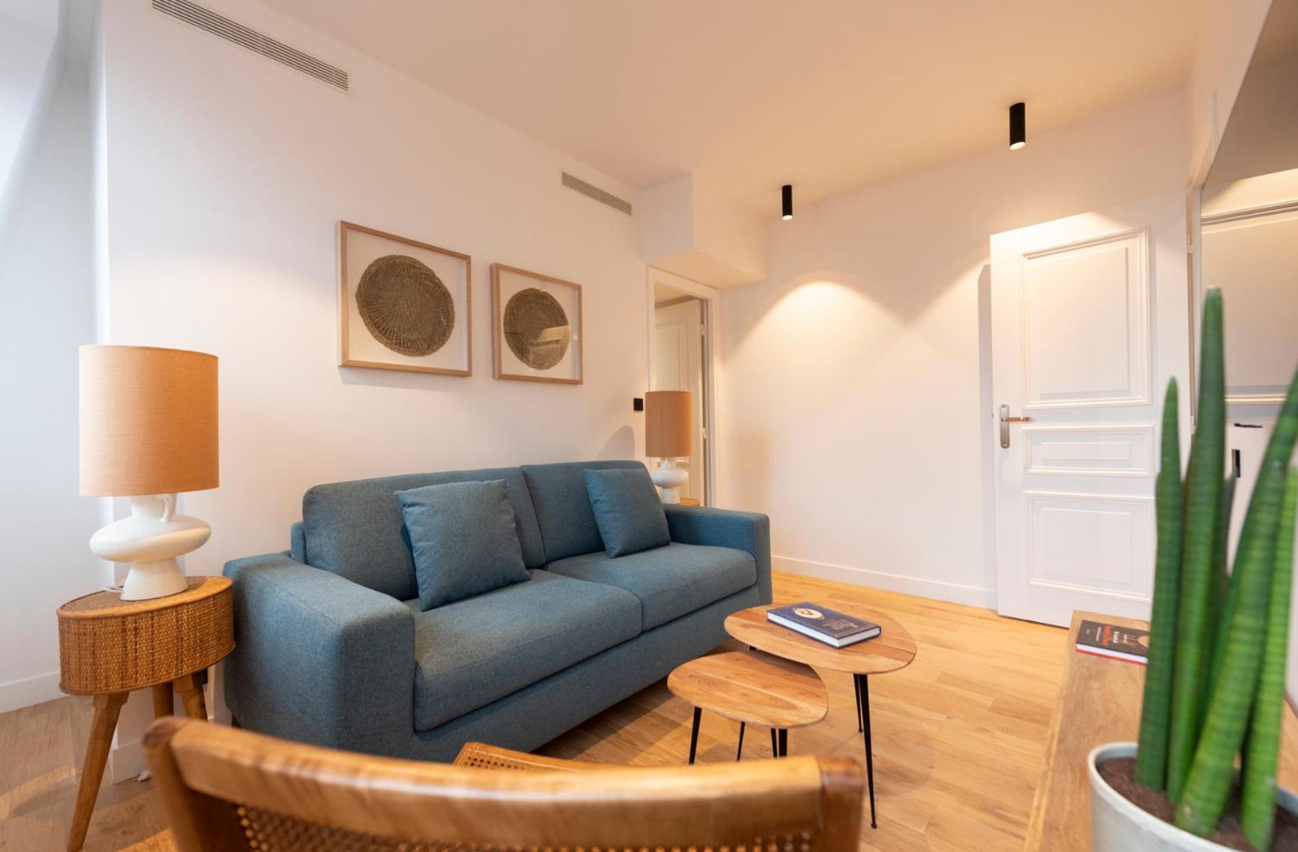 One-Bedroom Apartment Comte de Clare