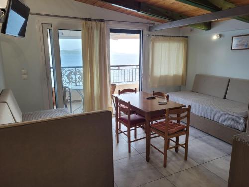 One-Bedroom Apartment with Sea View