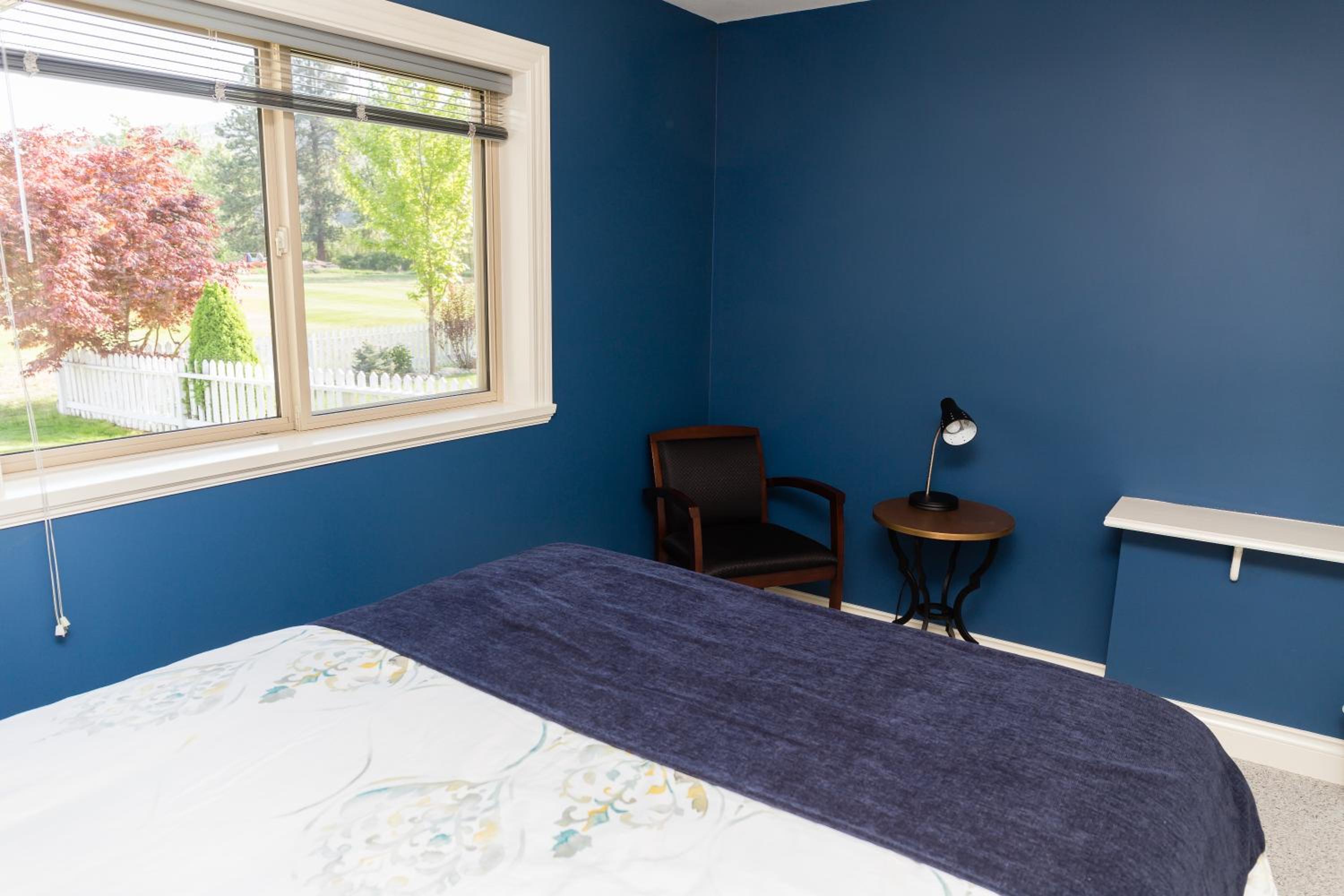 Standard Queen Room photo 3
