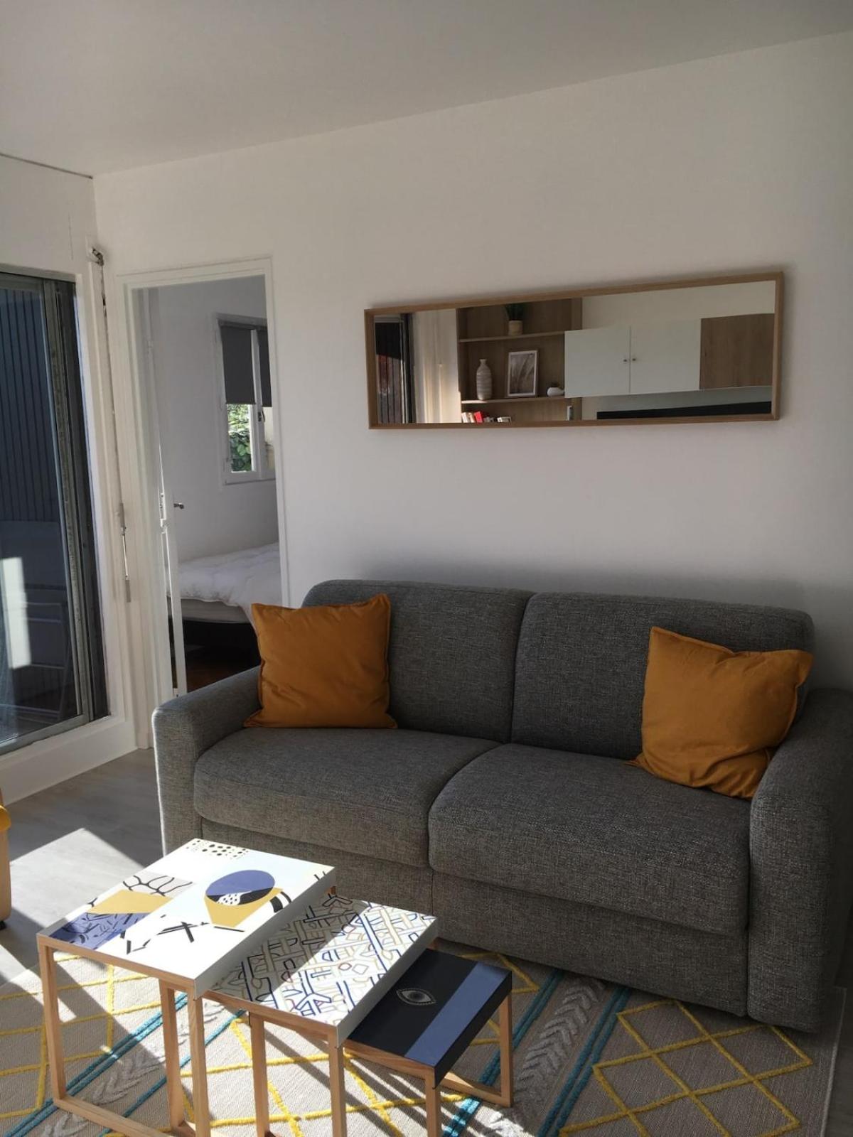 Apartment photo 1