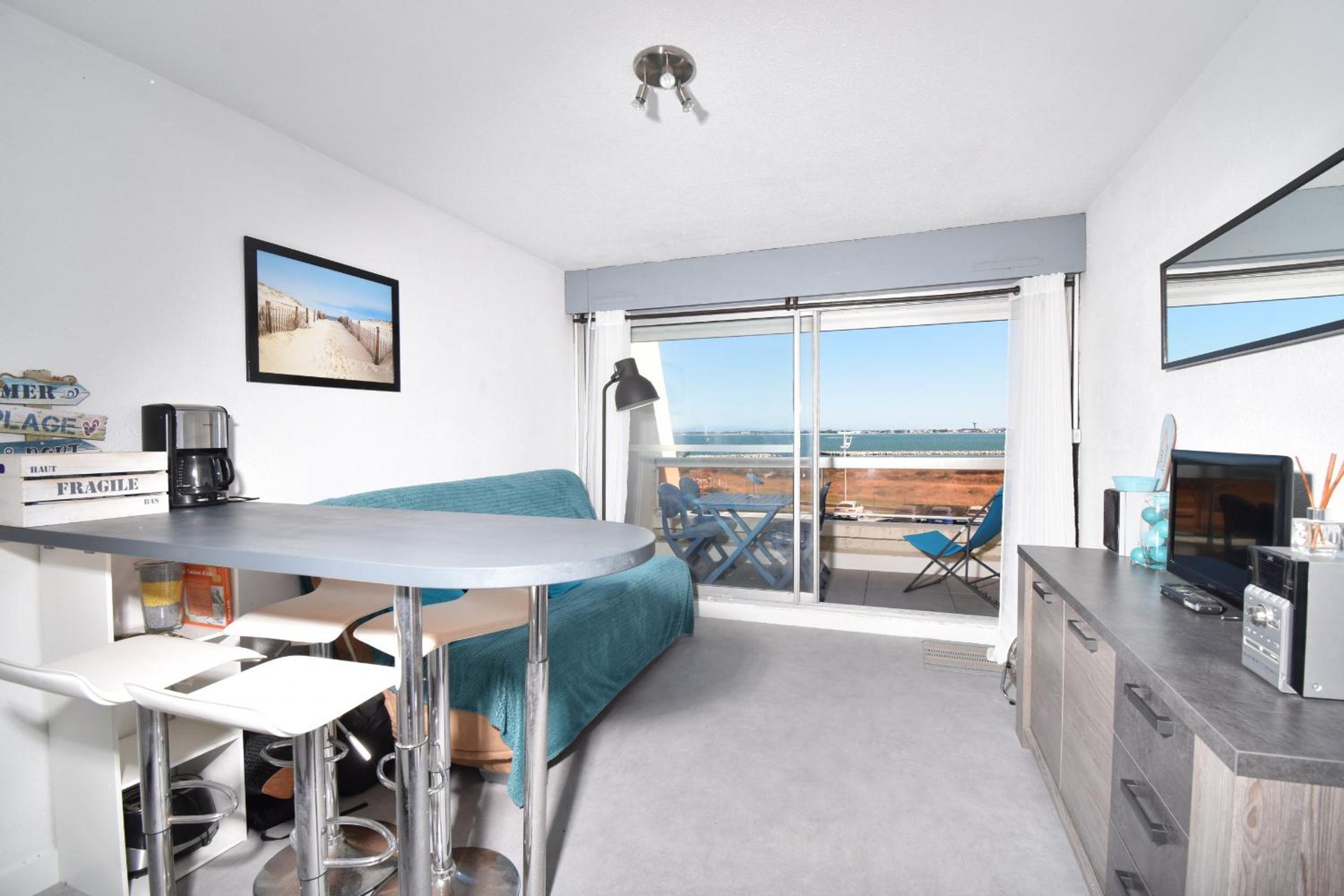 Studio with Sea View photo 1