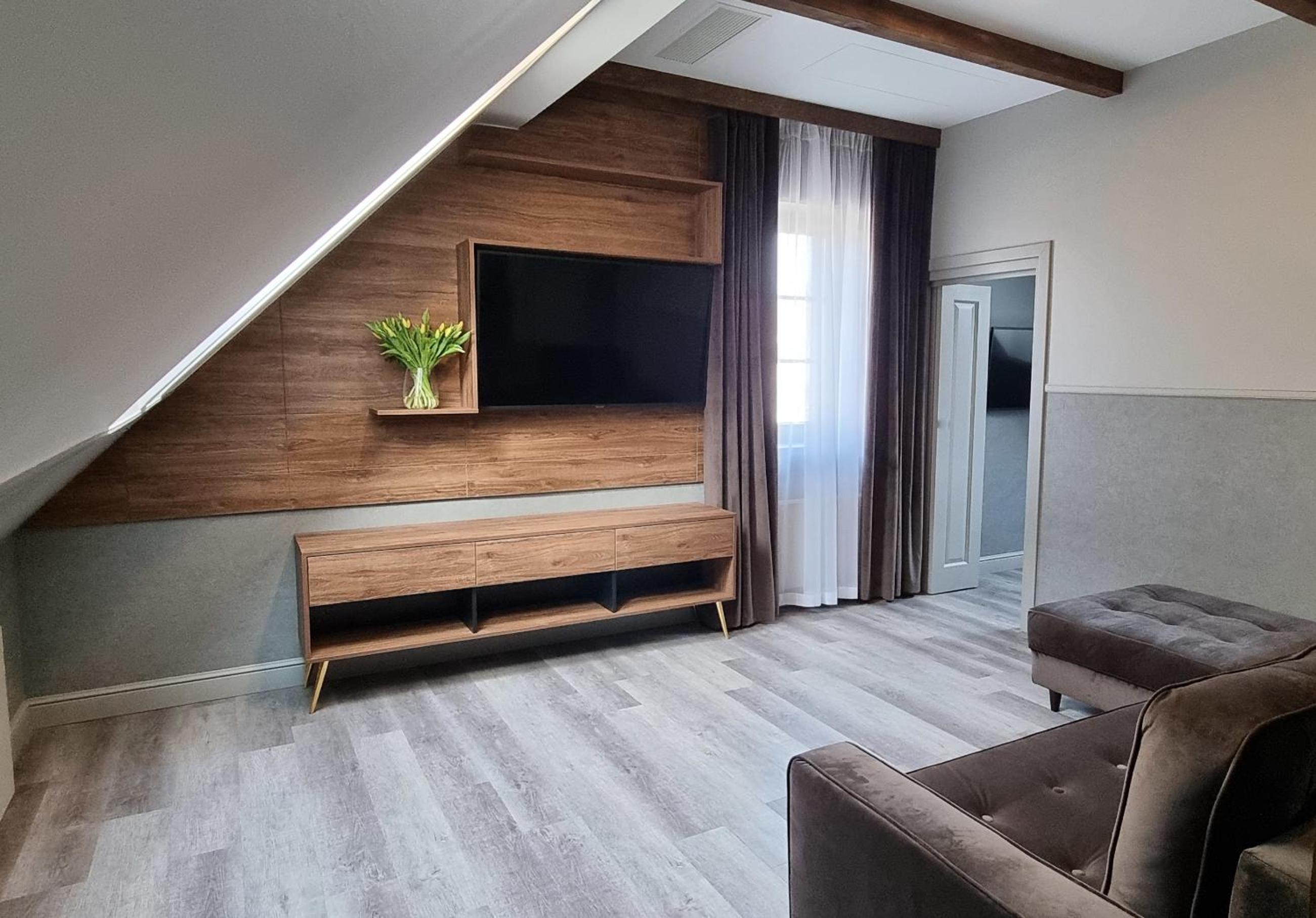 Deluxe Junior Suite