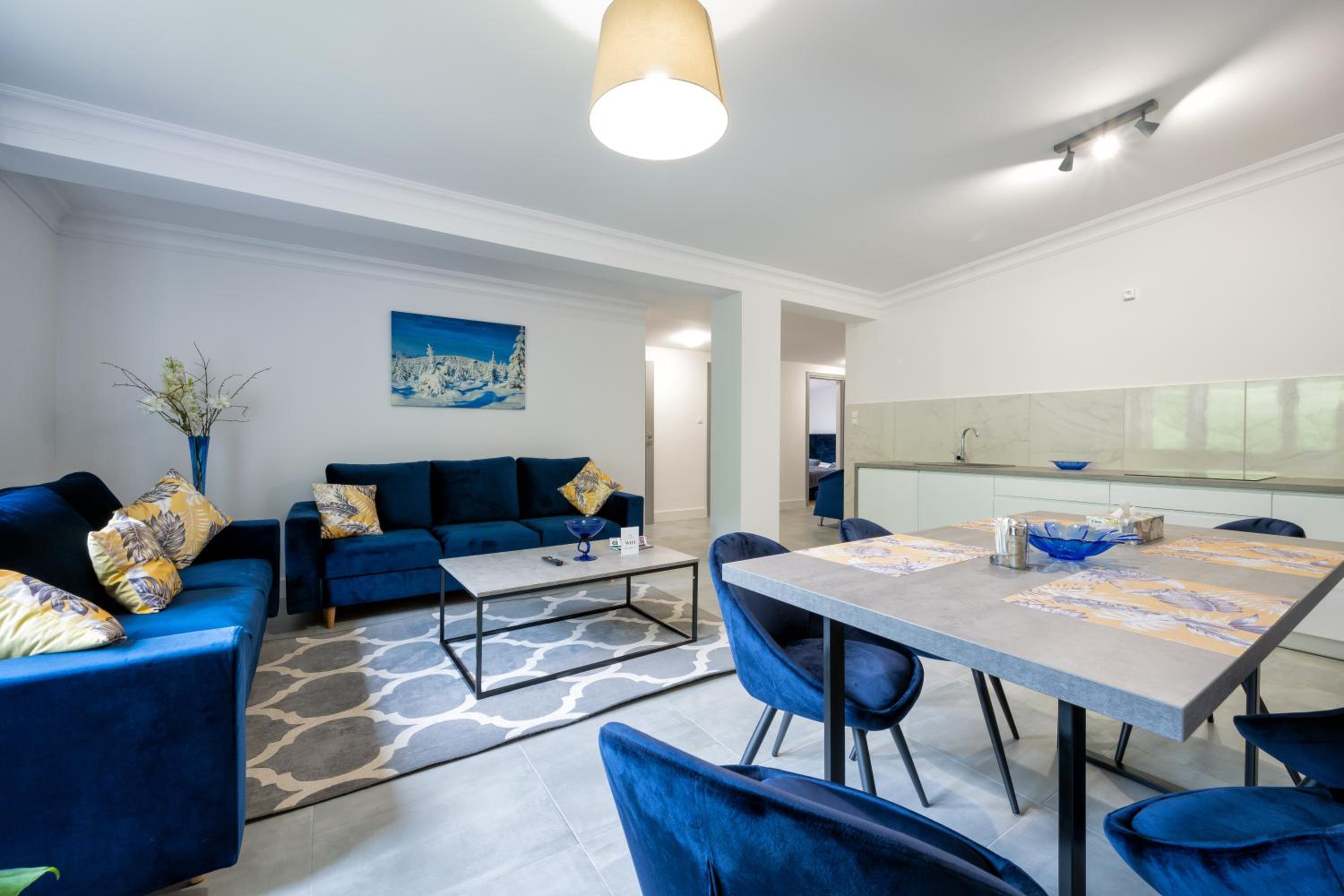 Two-Bedroom Apartment - Photo 2