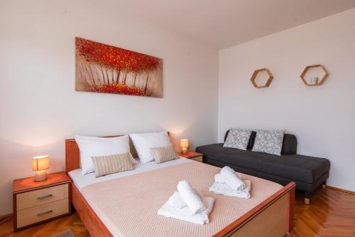 Two-Bedroom Apartment photo 2