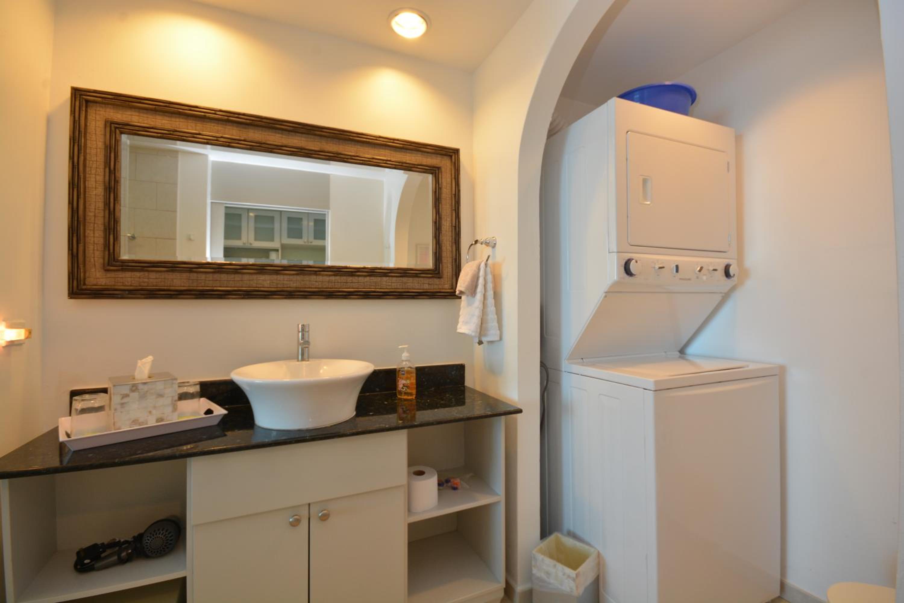 Apartment with Sea View 402
