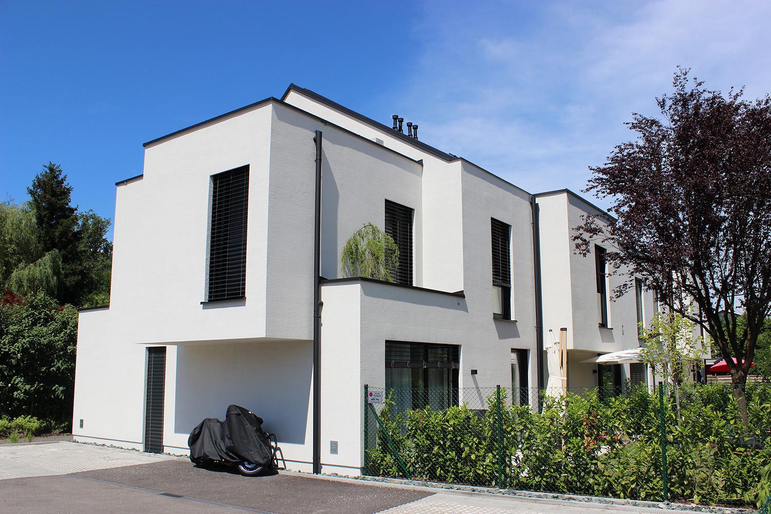 Three-Bedroom House photo 1