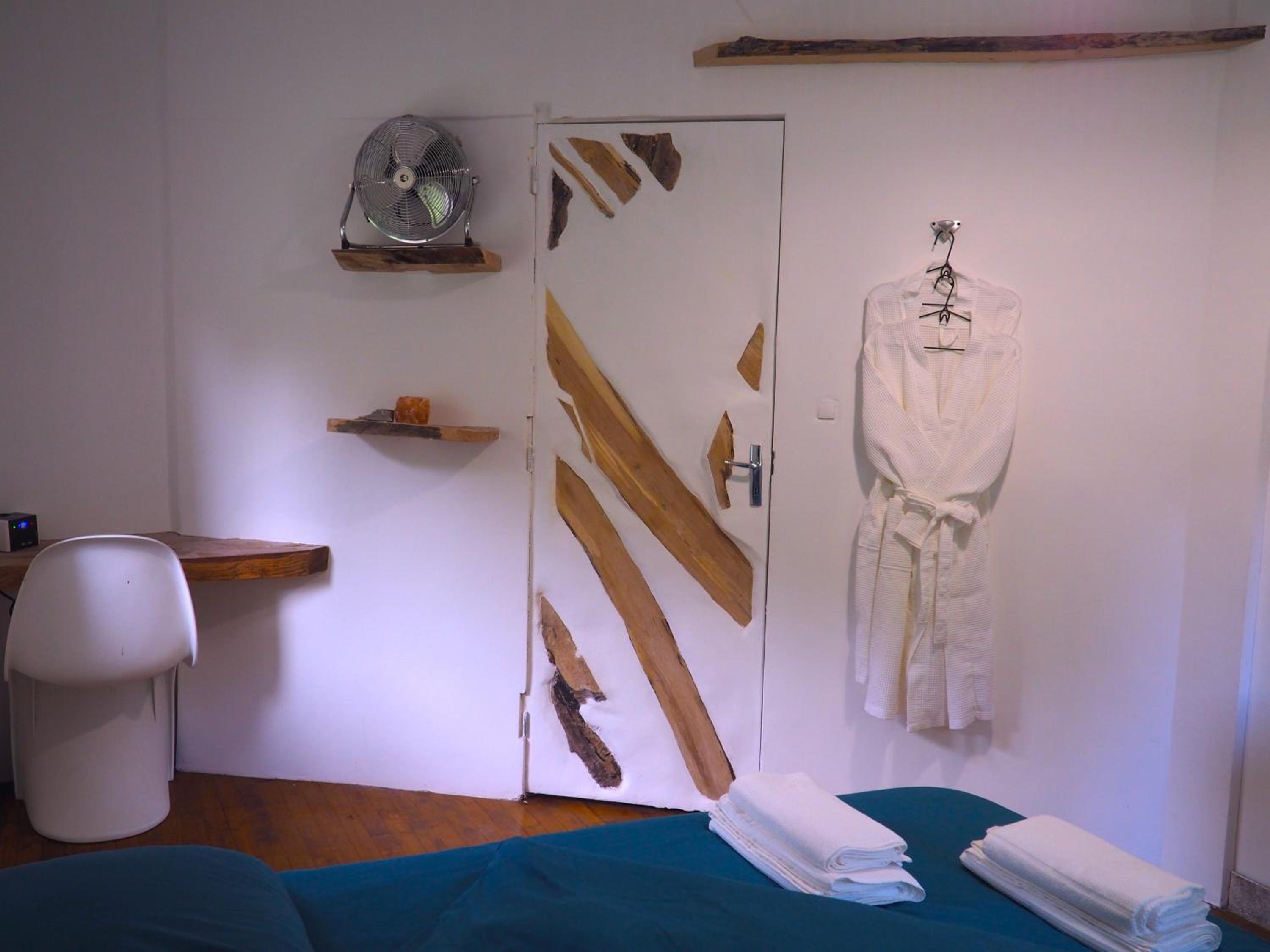 Double Room with Private Bathroom photo 2