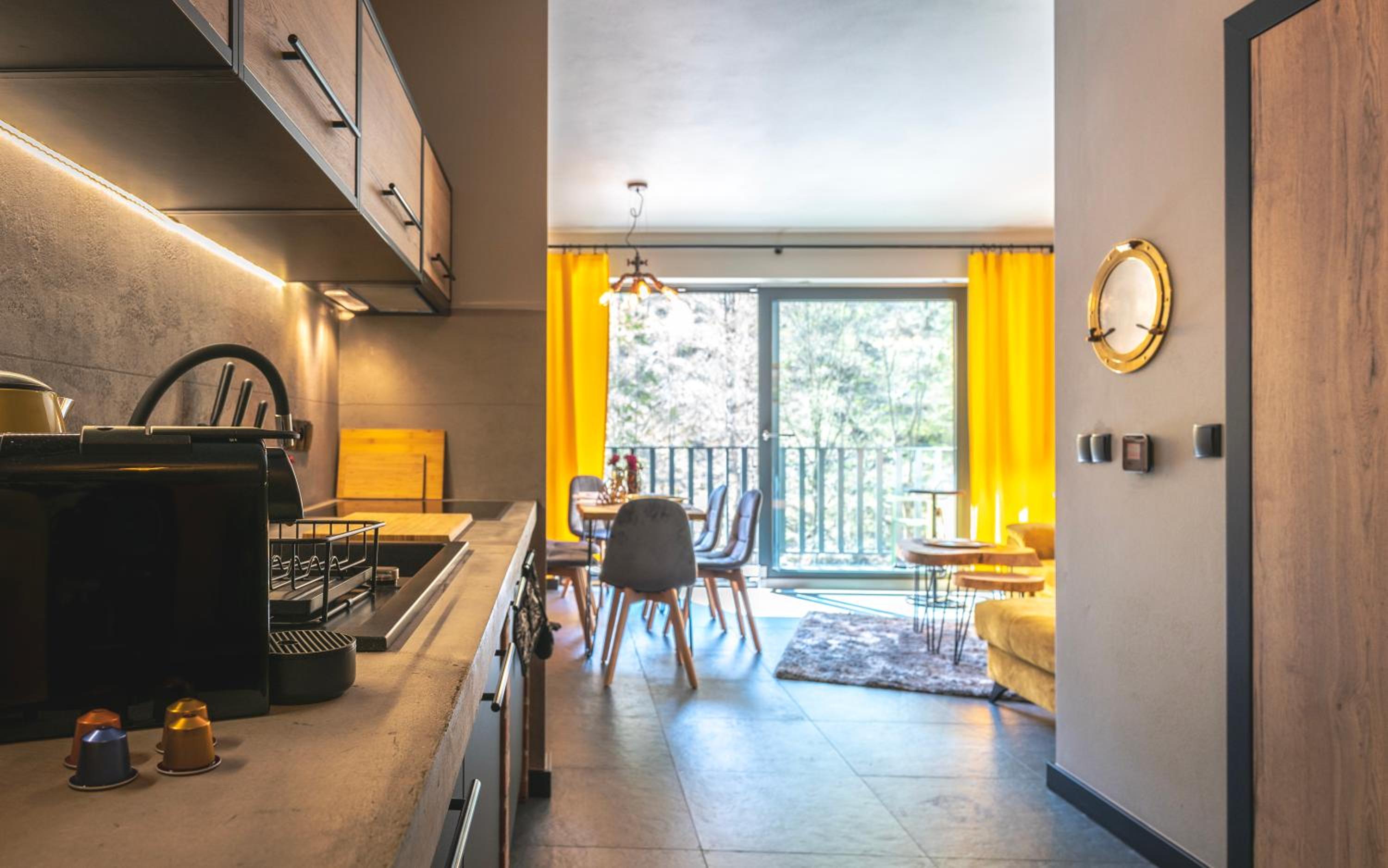 Apartment with Terrace photo 3
