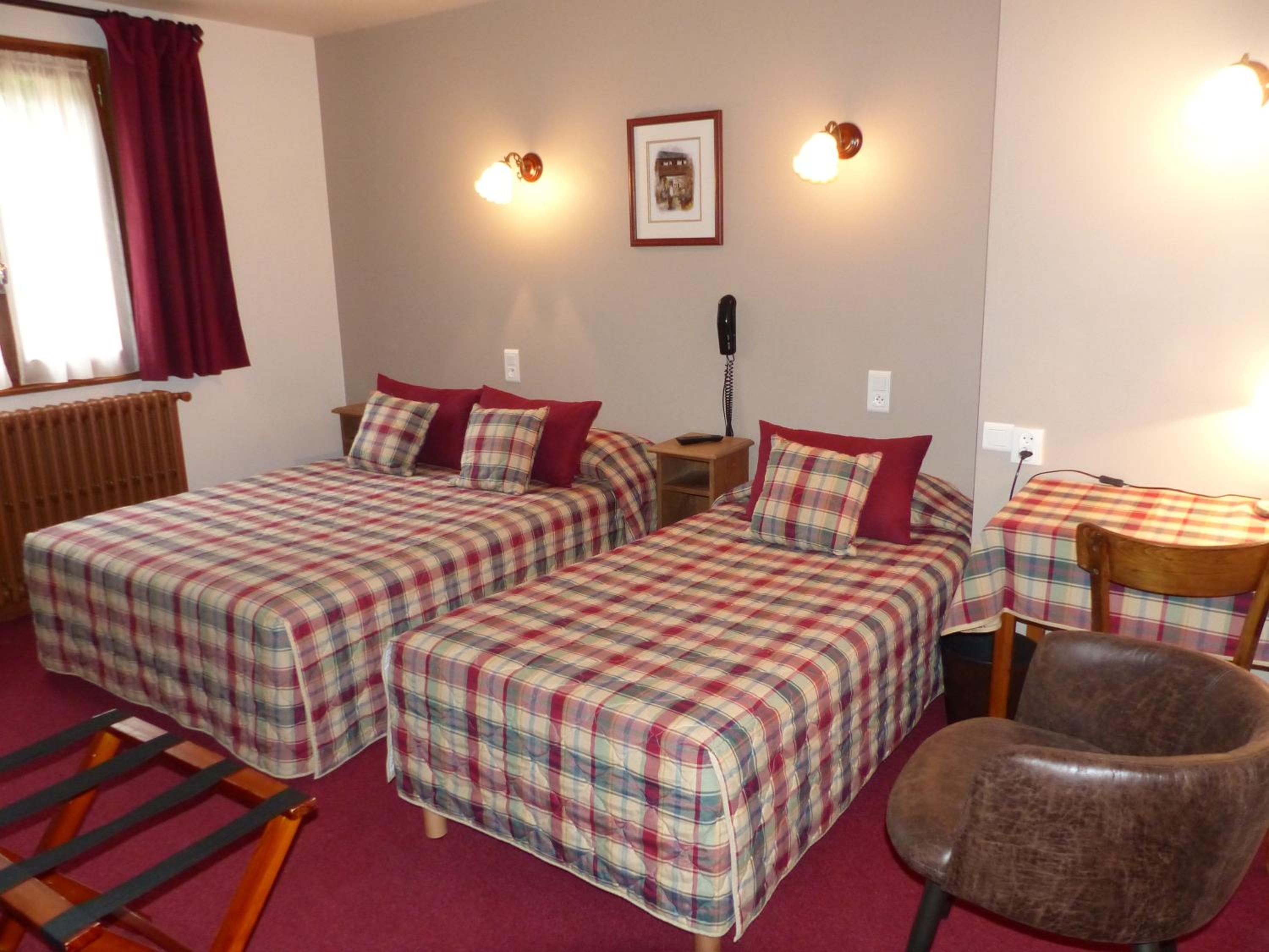 Economy Triple Room