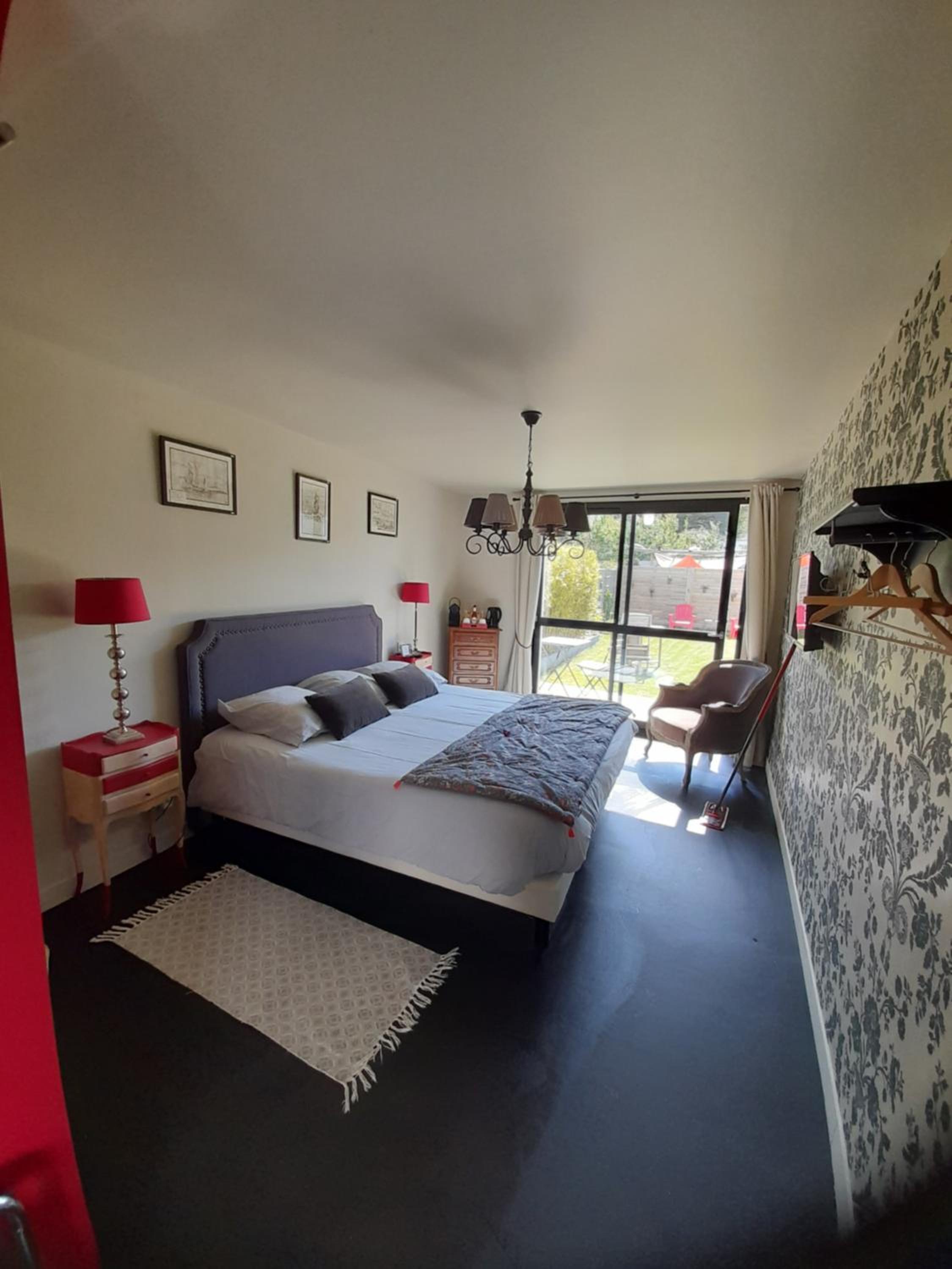 King Room with Garden View