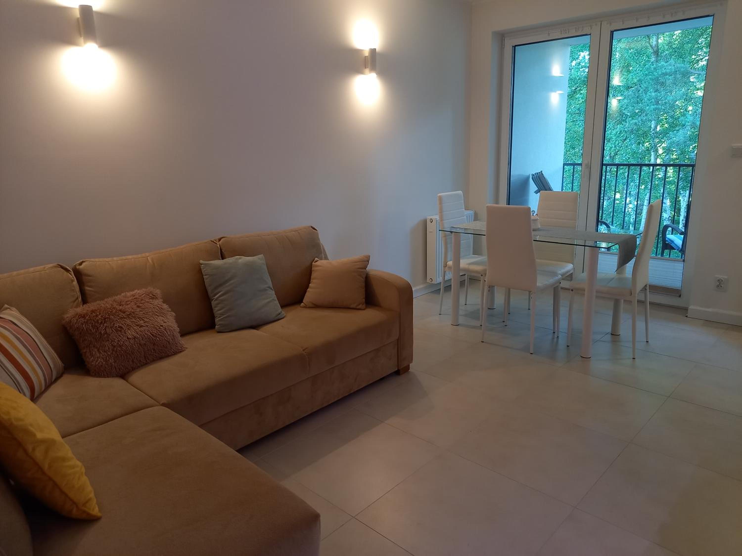 One-Bedroom Apartment - Photo 9