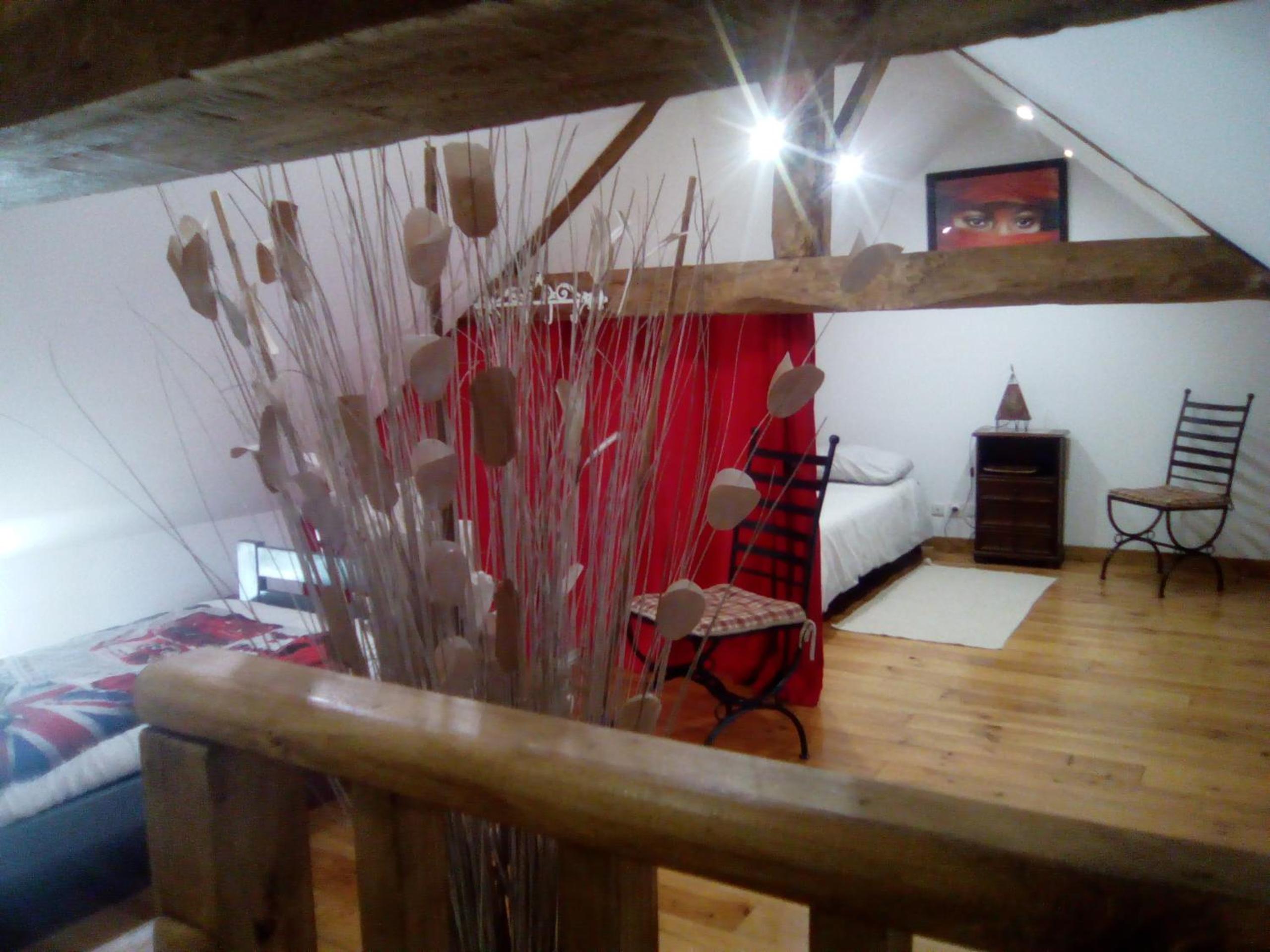 Single Bed in Dormitory Room photo 1