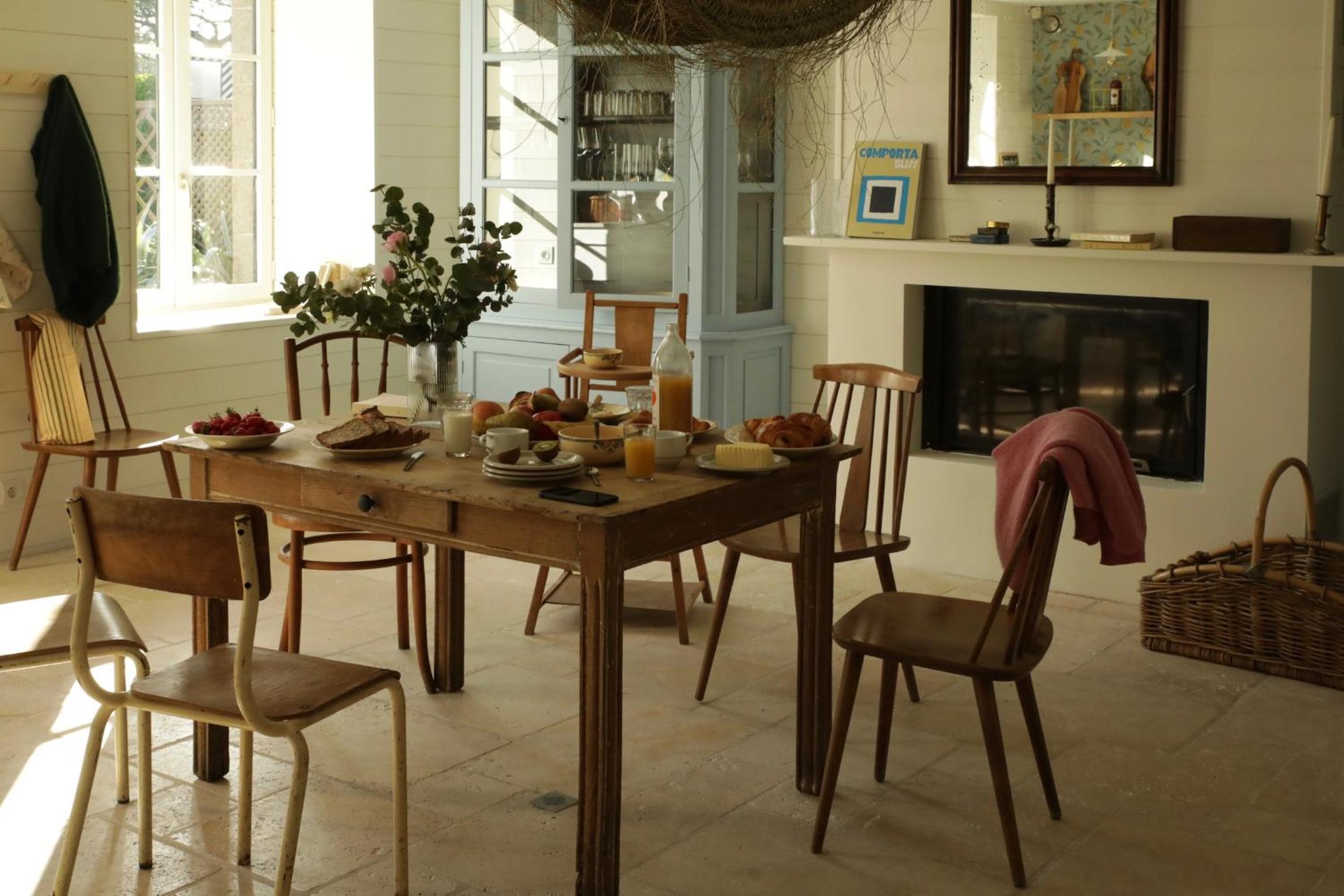 Seven-Bedroom House photo 1