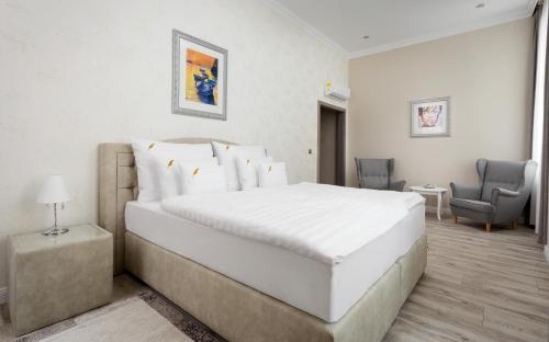 Superior Double or Twin Room - Photo 3