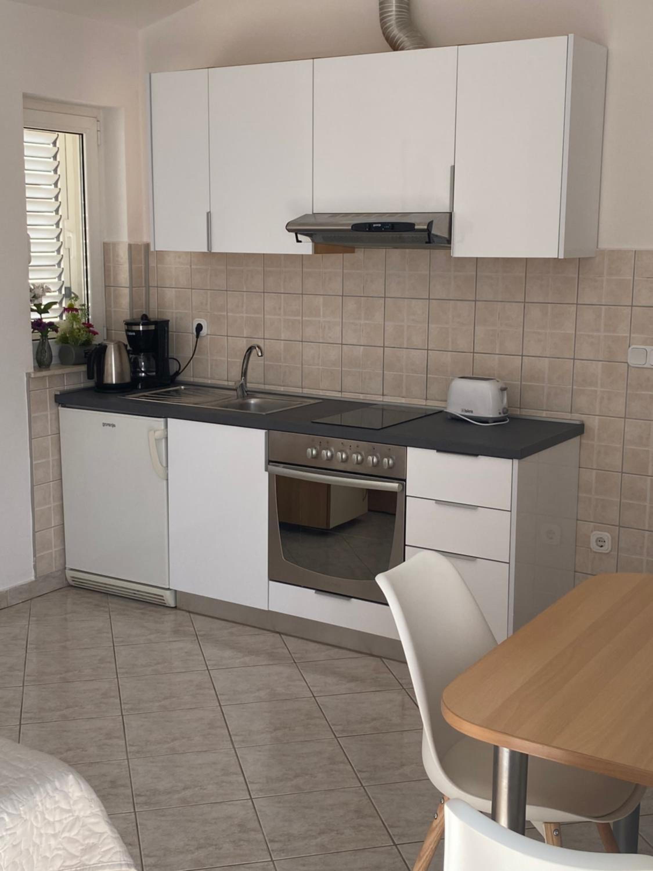 Studio Apartment photo 3