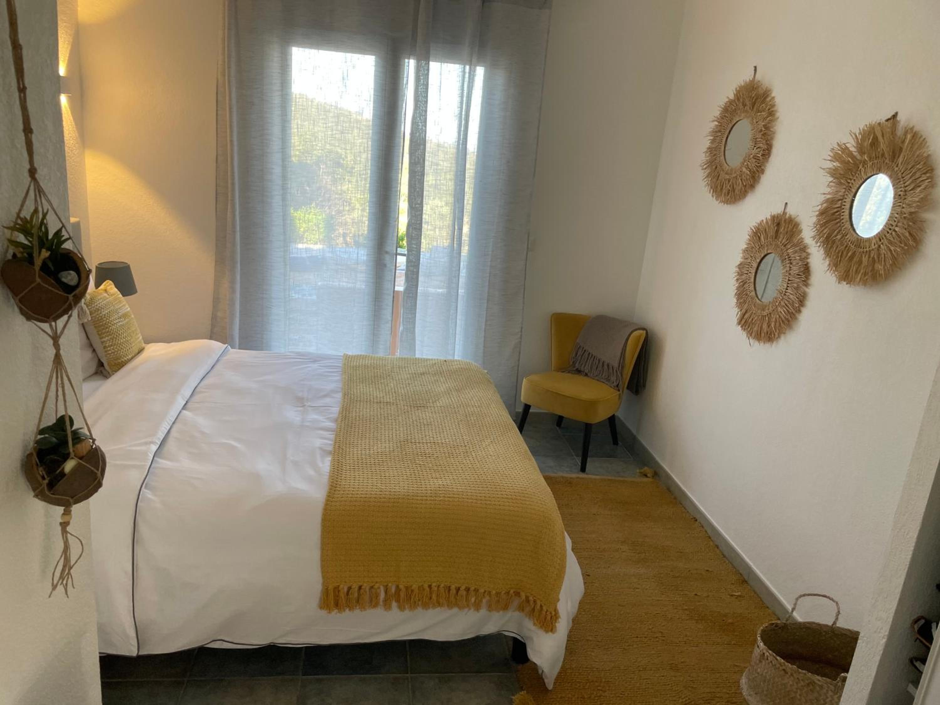Three-Bedroom Villa photo 1
