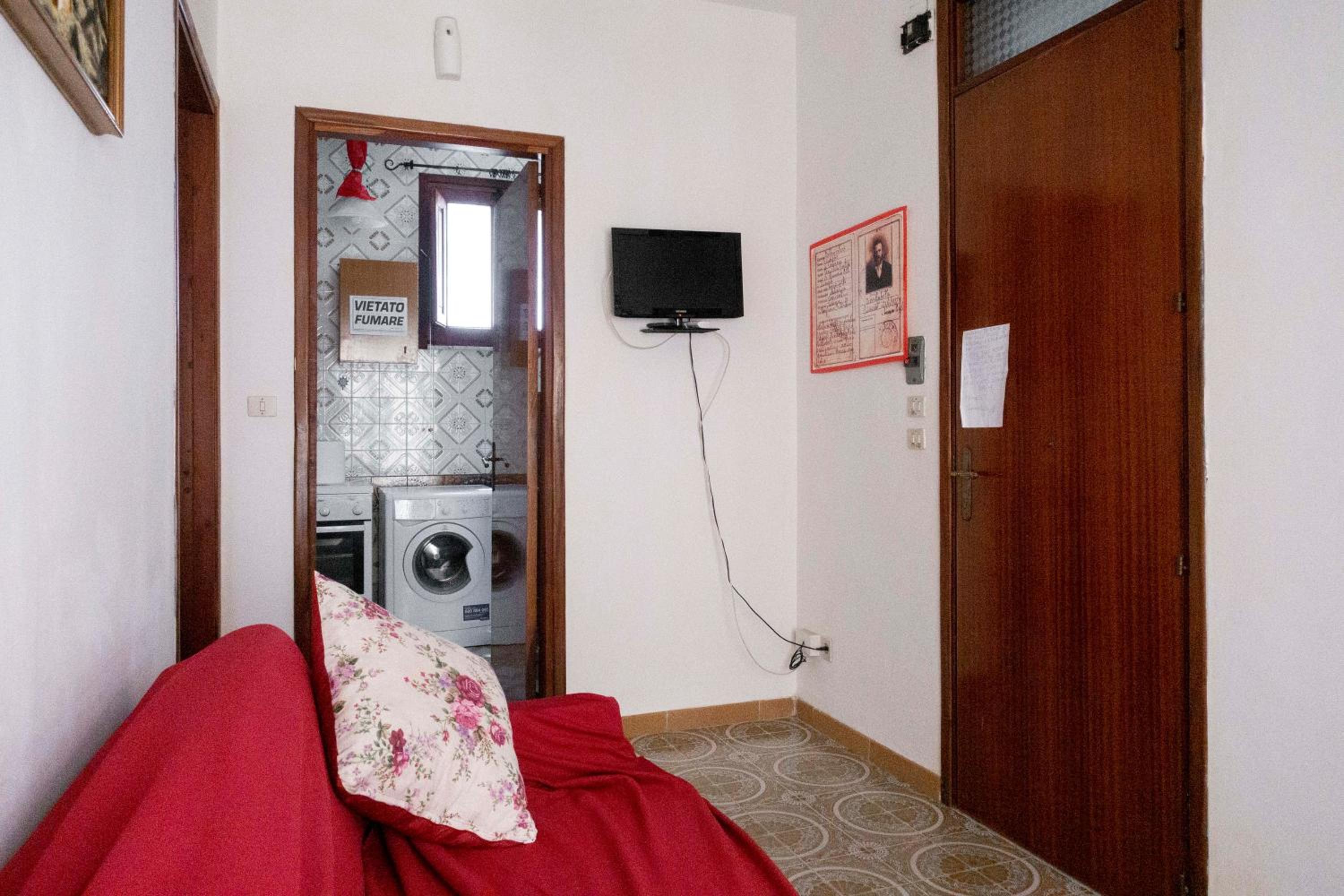 Apartment with Balcony photo 1