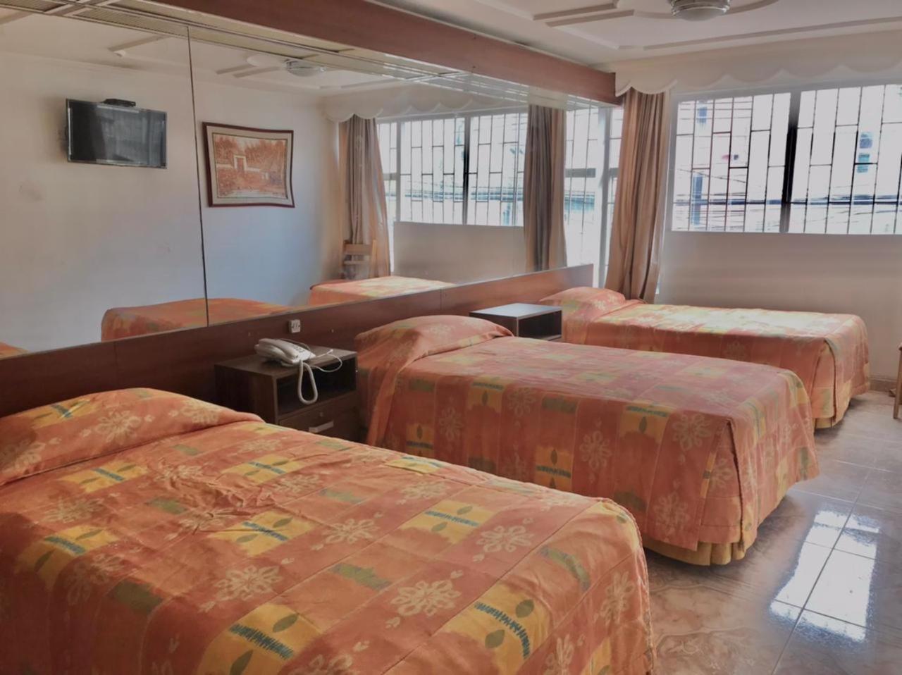 Triple Room