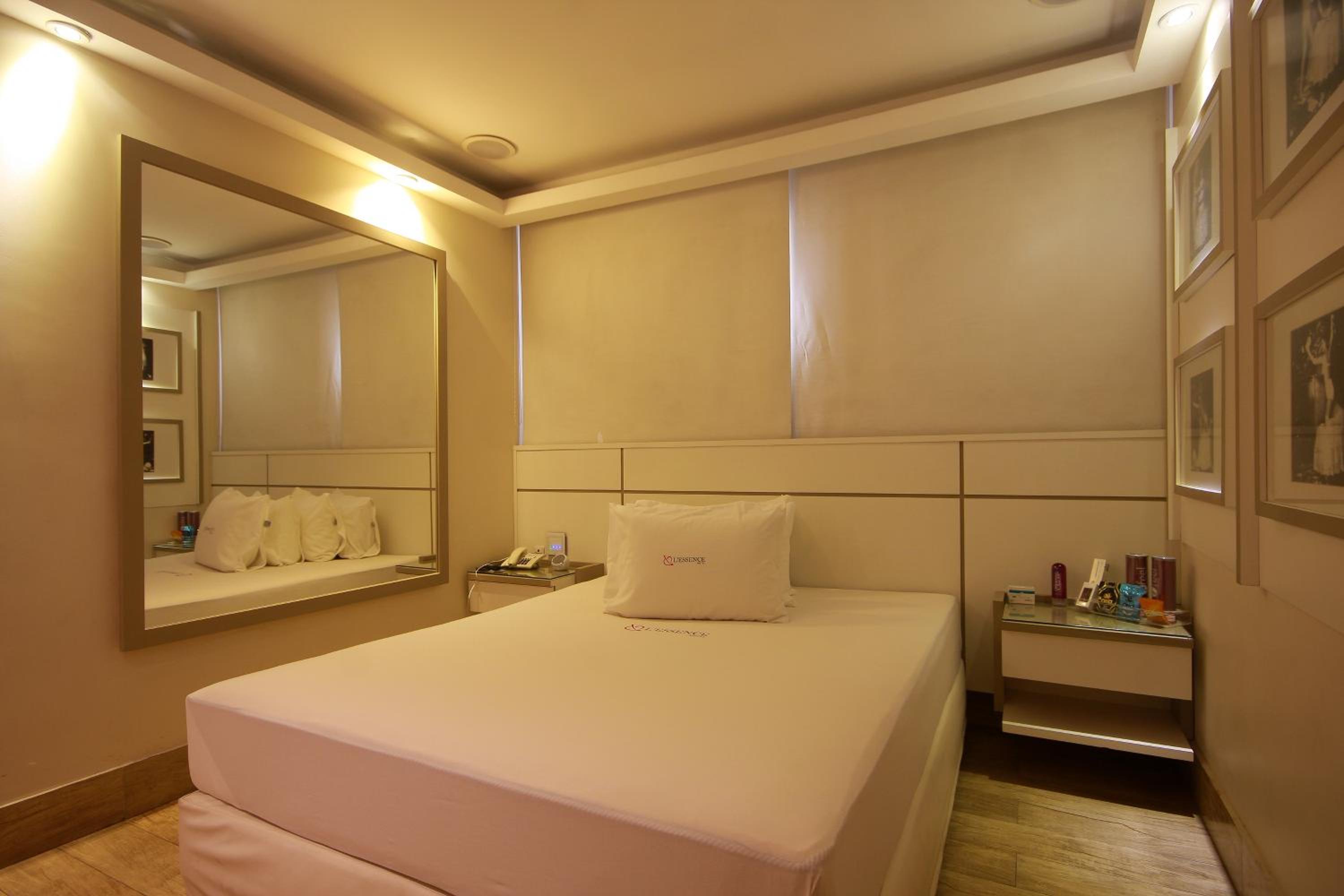 Deluxe Double Room 1