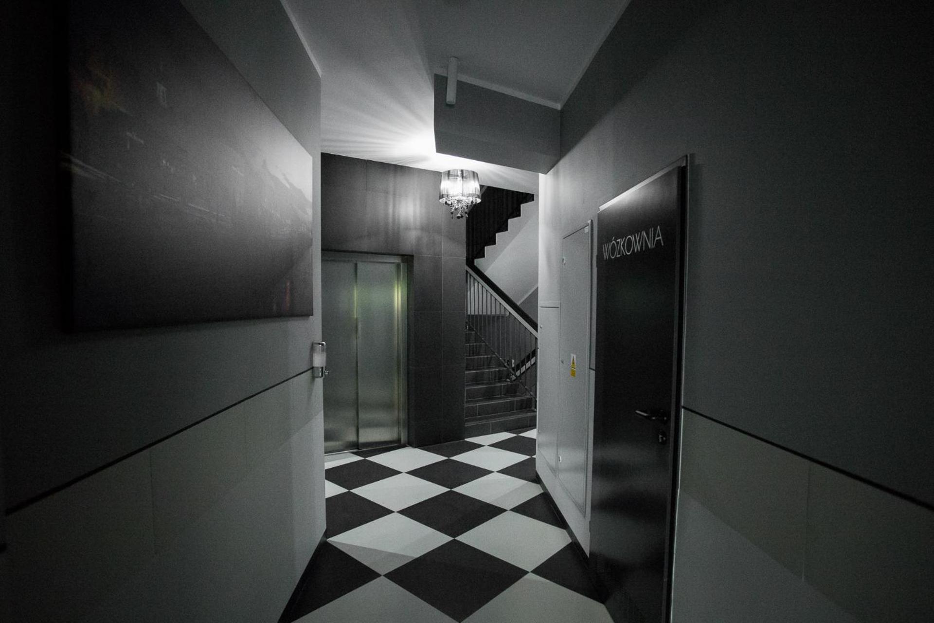 One-Bedroom Apartment - Photo 4