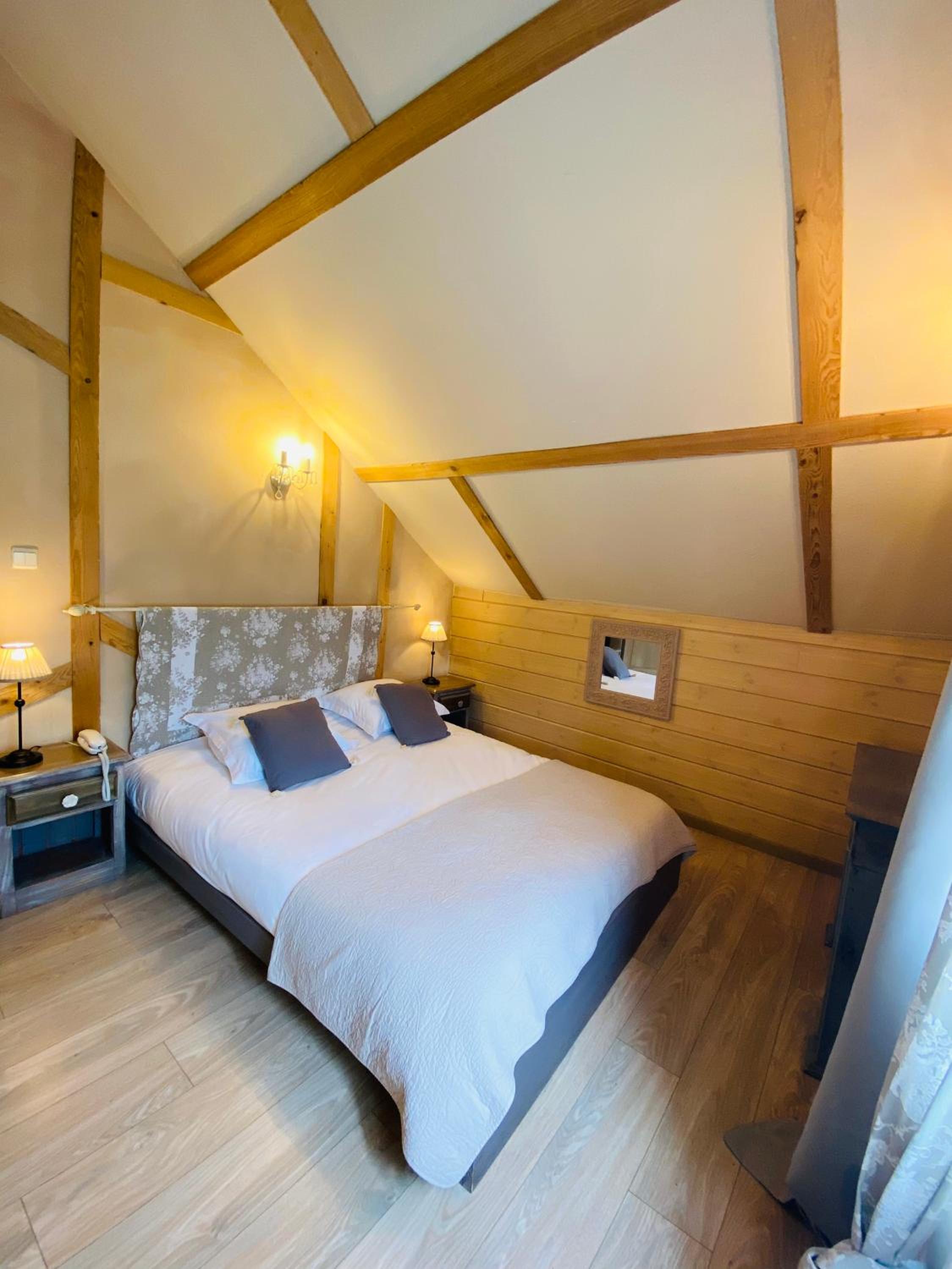 Standard Double Room photo 2