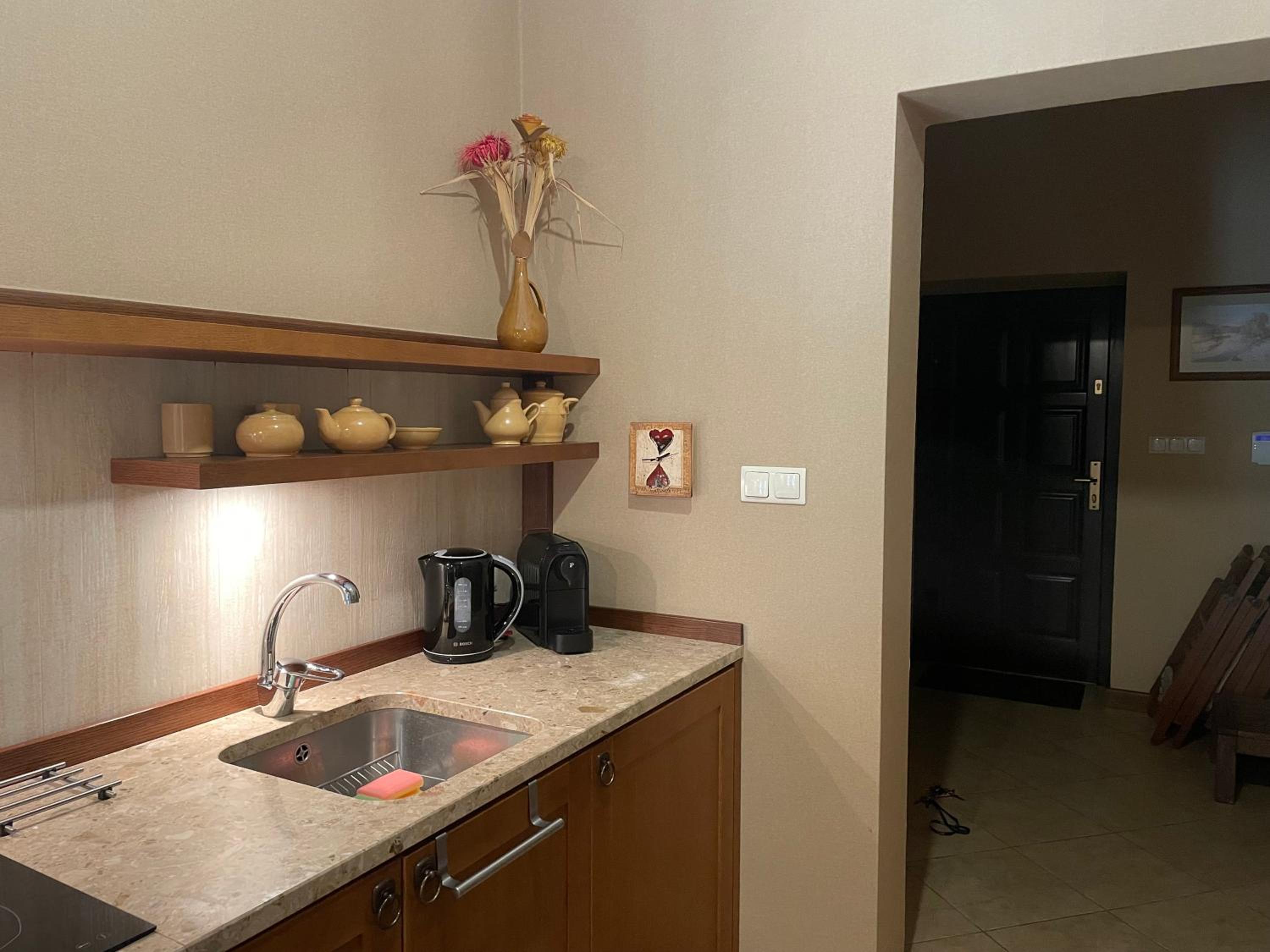 One-Bedroom House photo 2