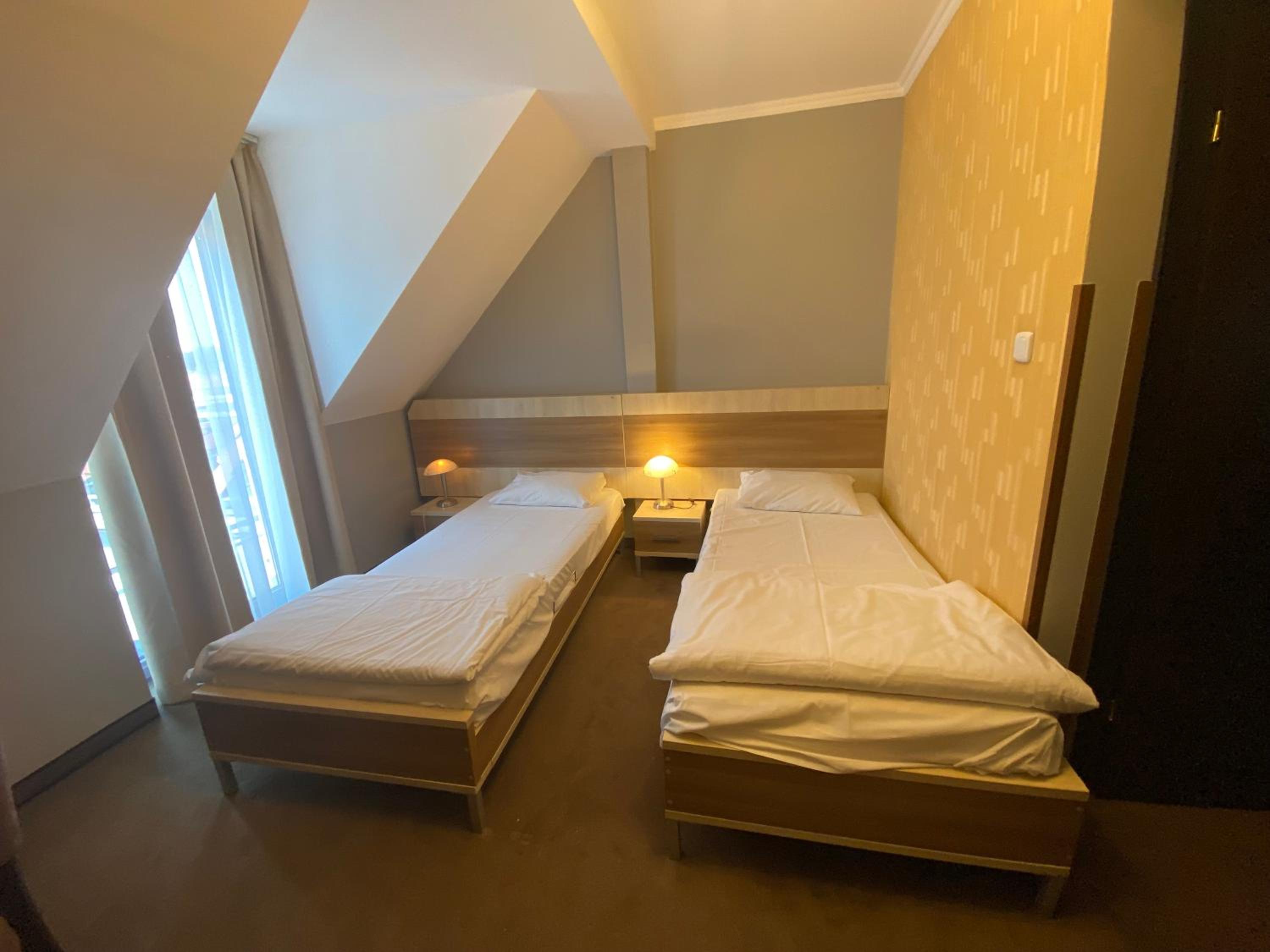 Deluxe Double or Twin Room with Balcony photo 1