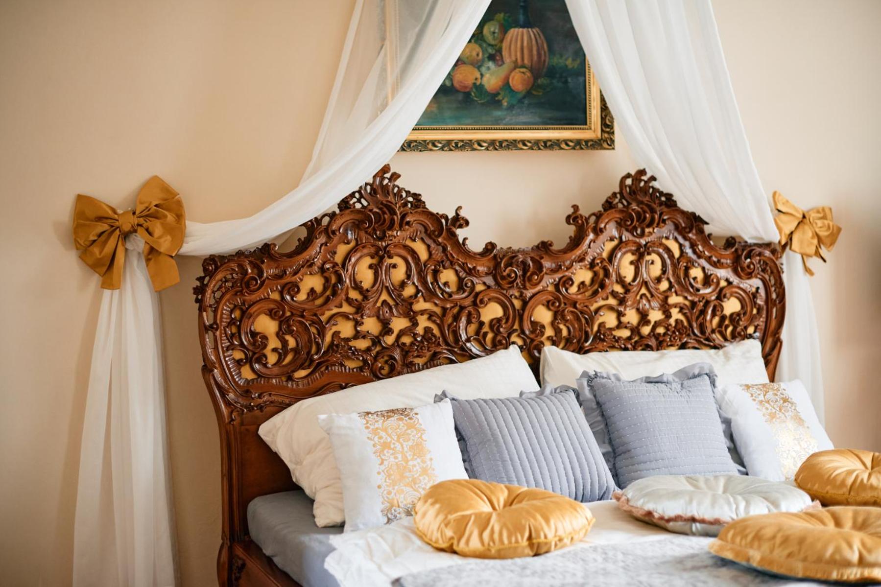 Deluxe Suite - Photo 5