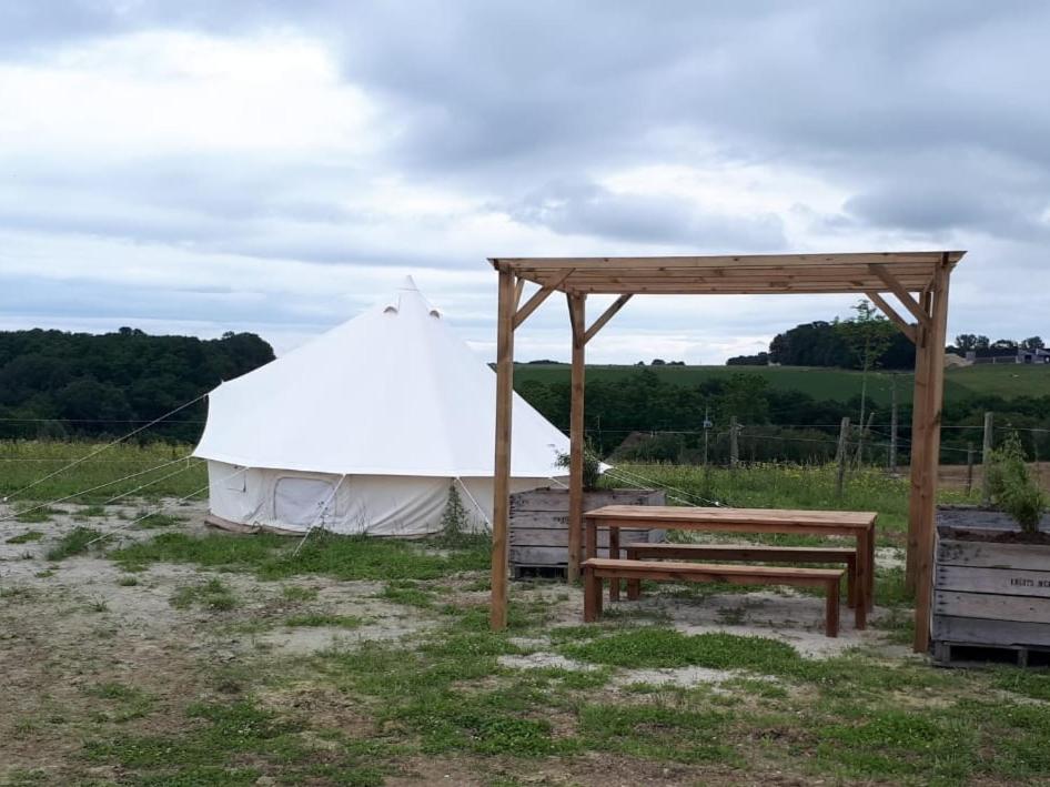 Tent 1 photo 2
