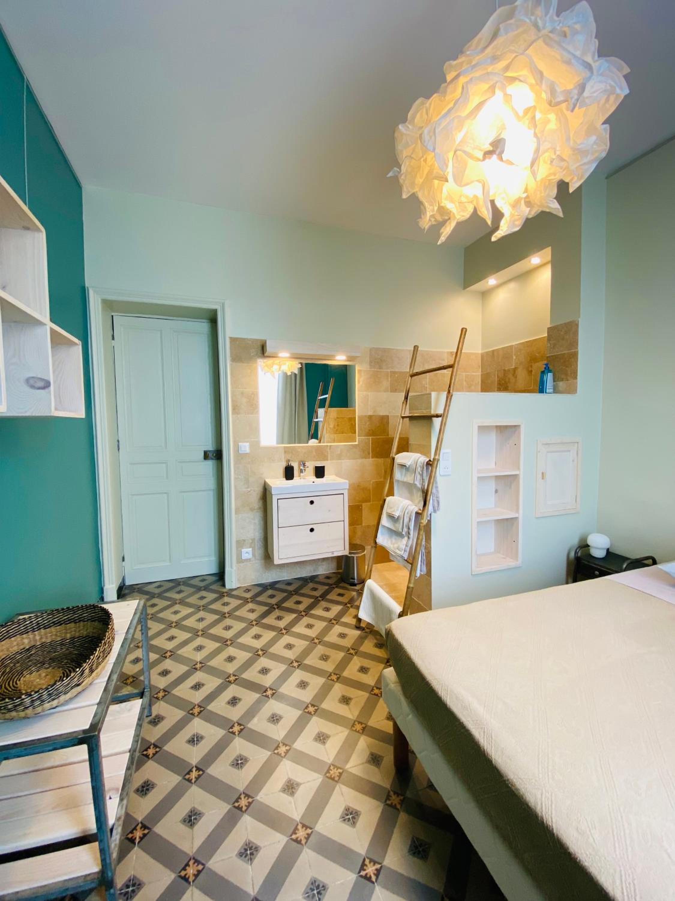 Double or Twin Room - Photo 3