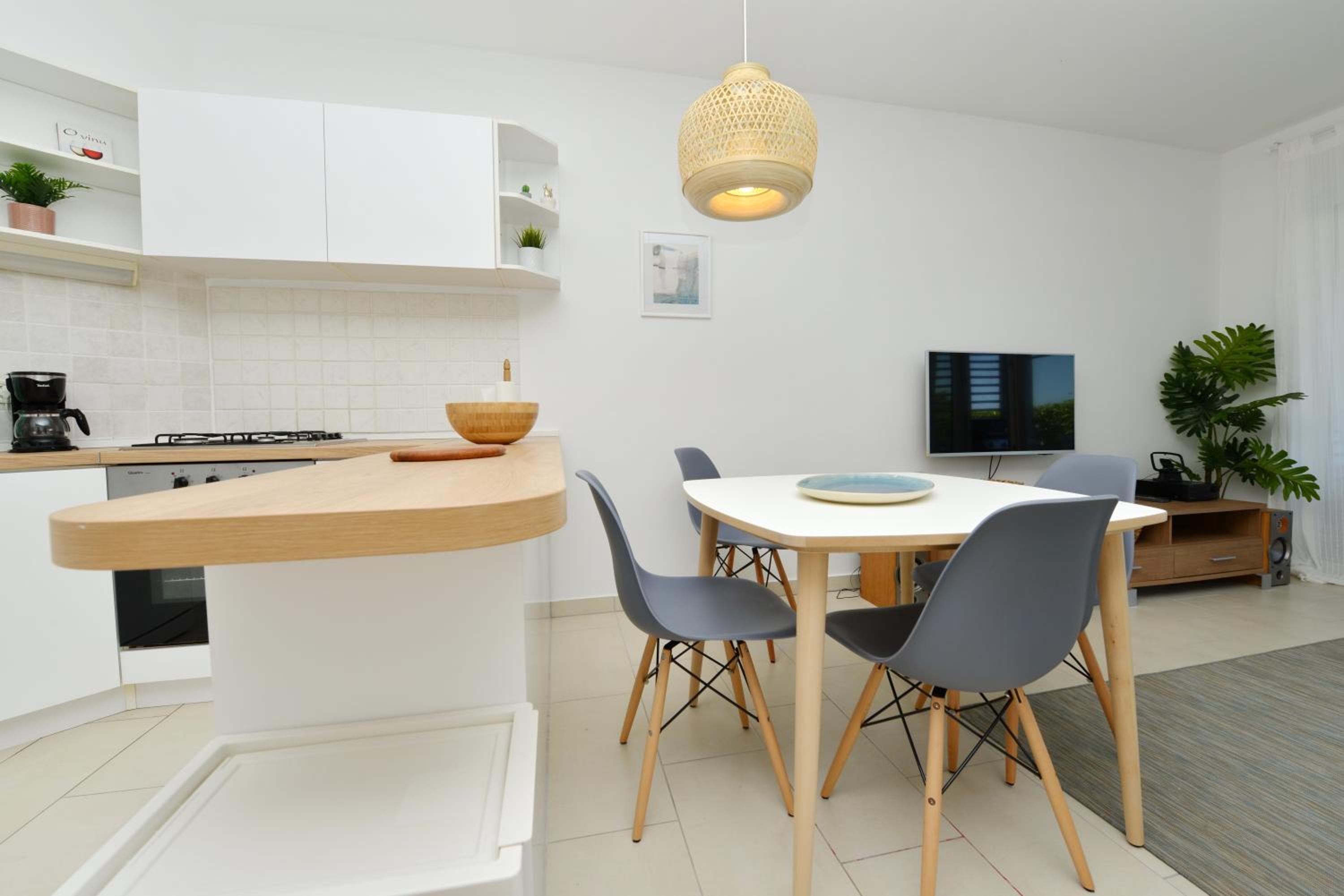 Apartment photo 1