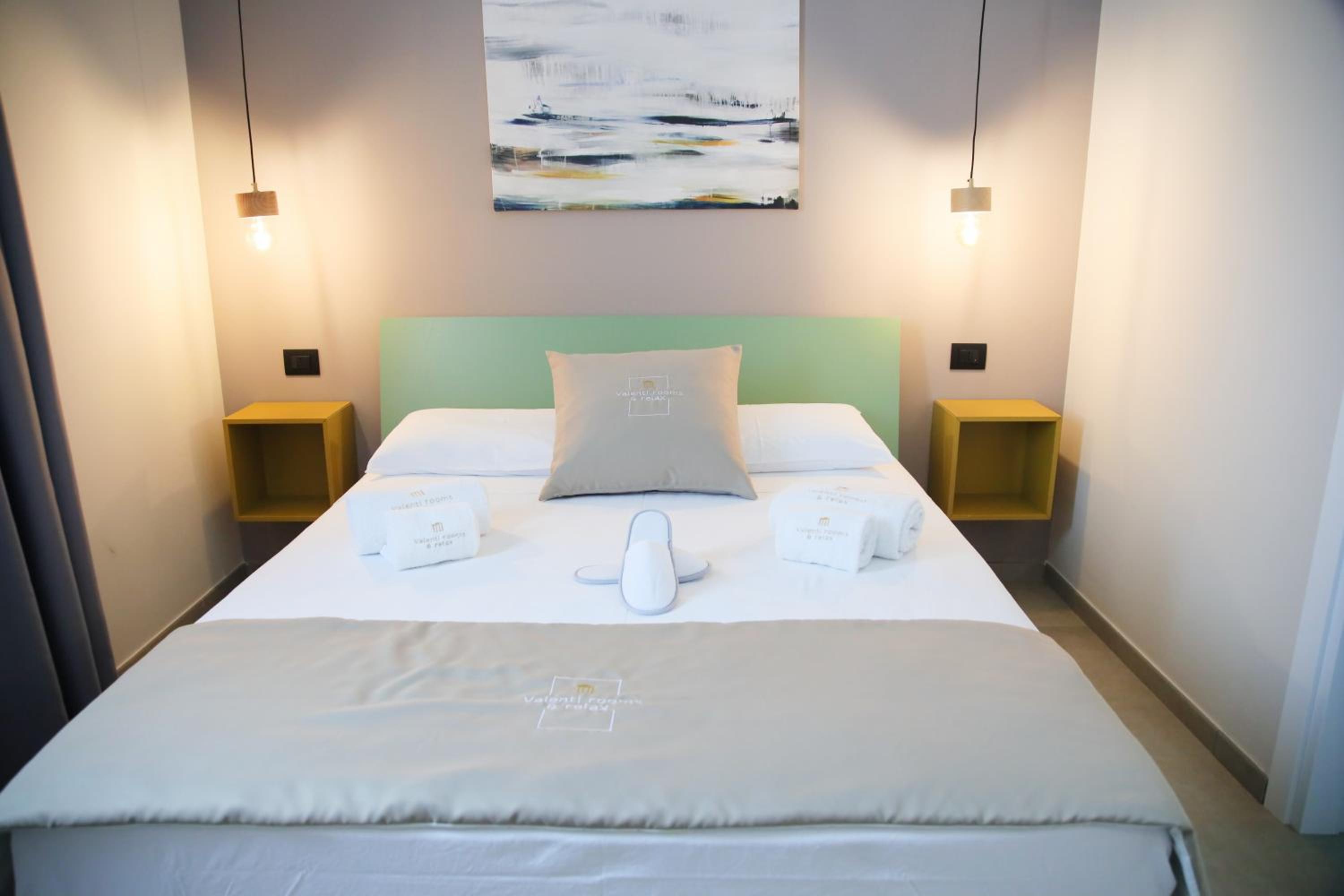 Queen Room with Pool View photo 3