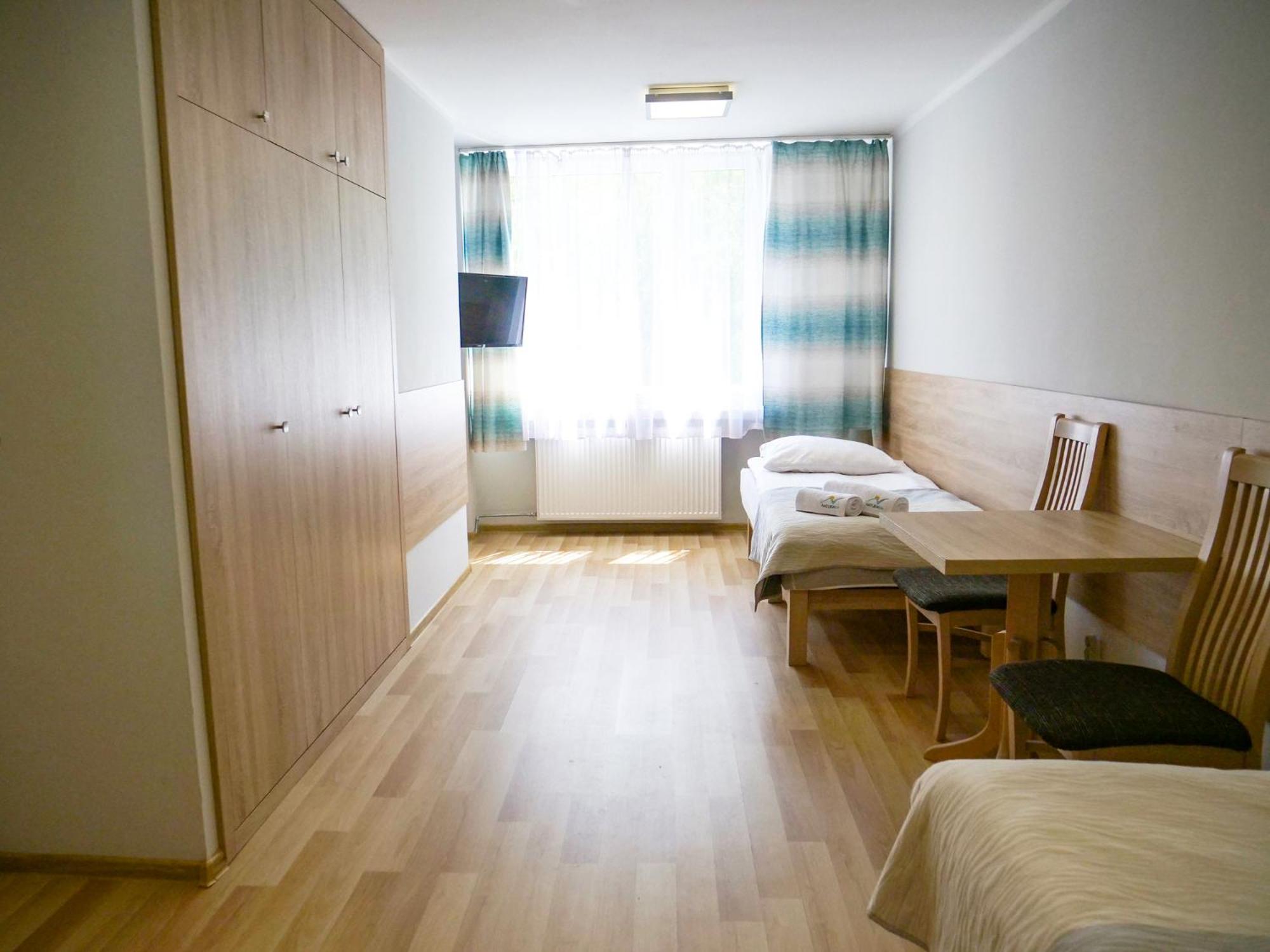 Standard Single Room with Shared Bathroom