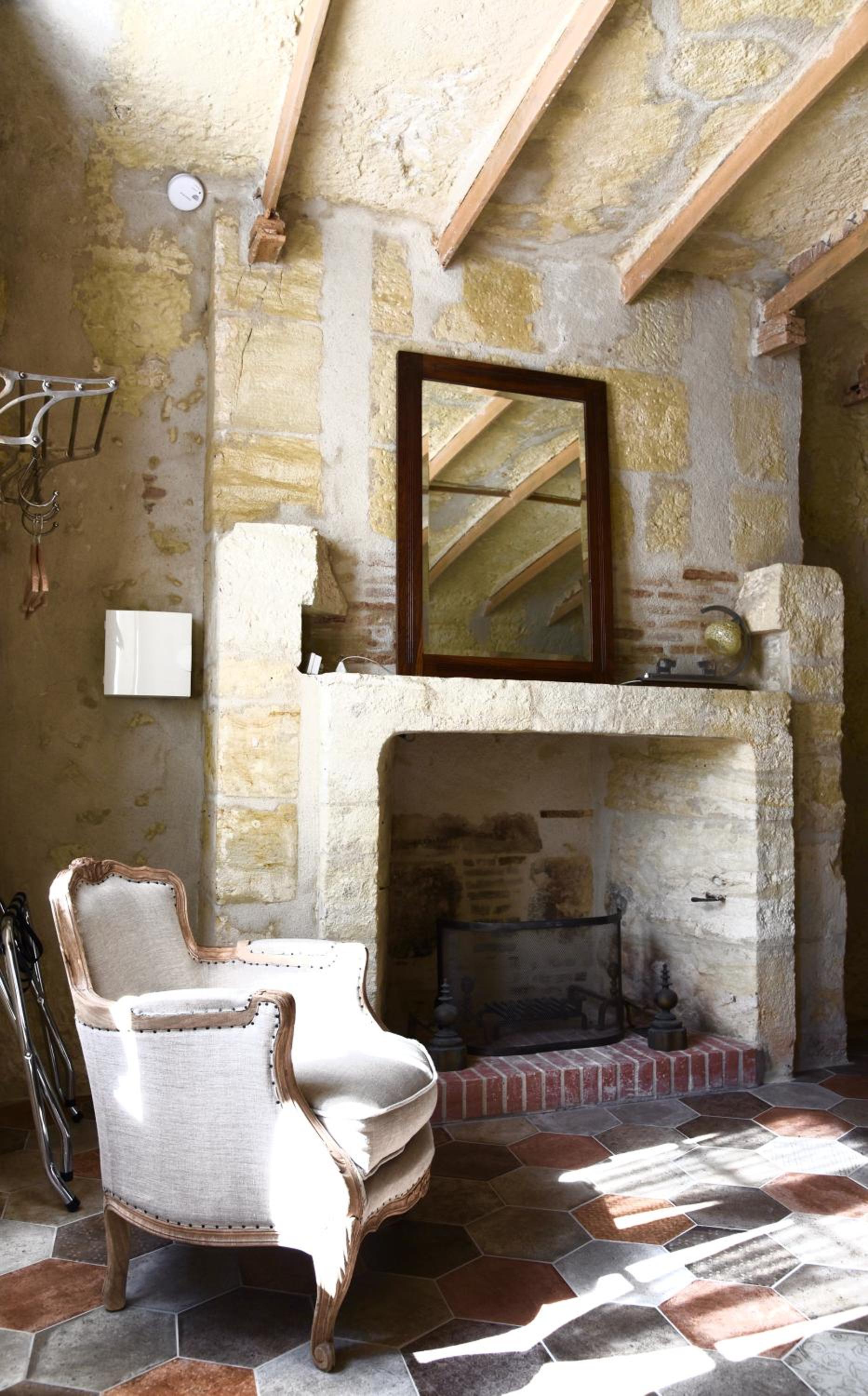 Troglodyte Room with King Size Bed and Terrace photo 2