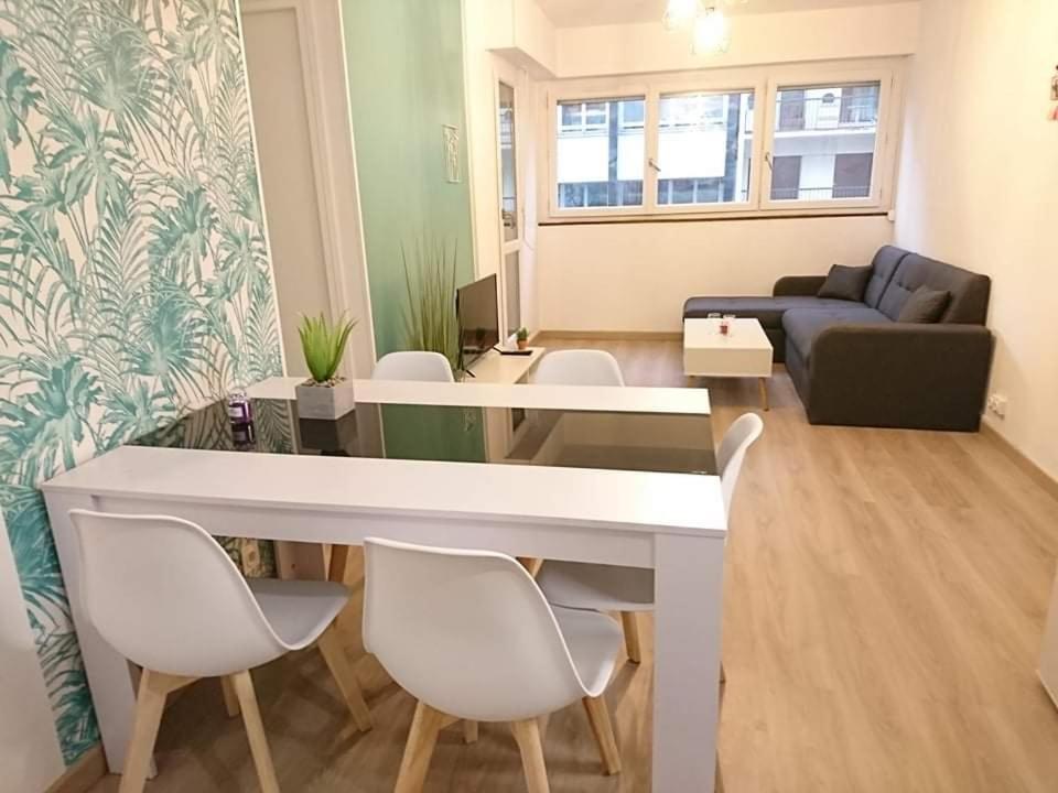 Two-Bedroom Apartment - Photo 23