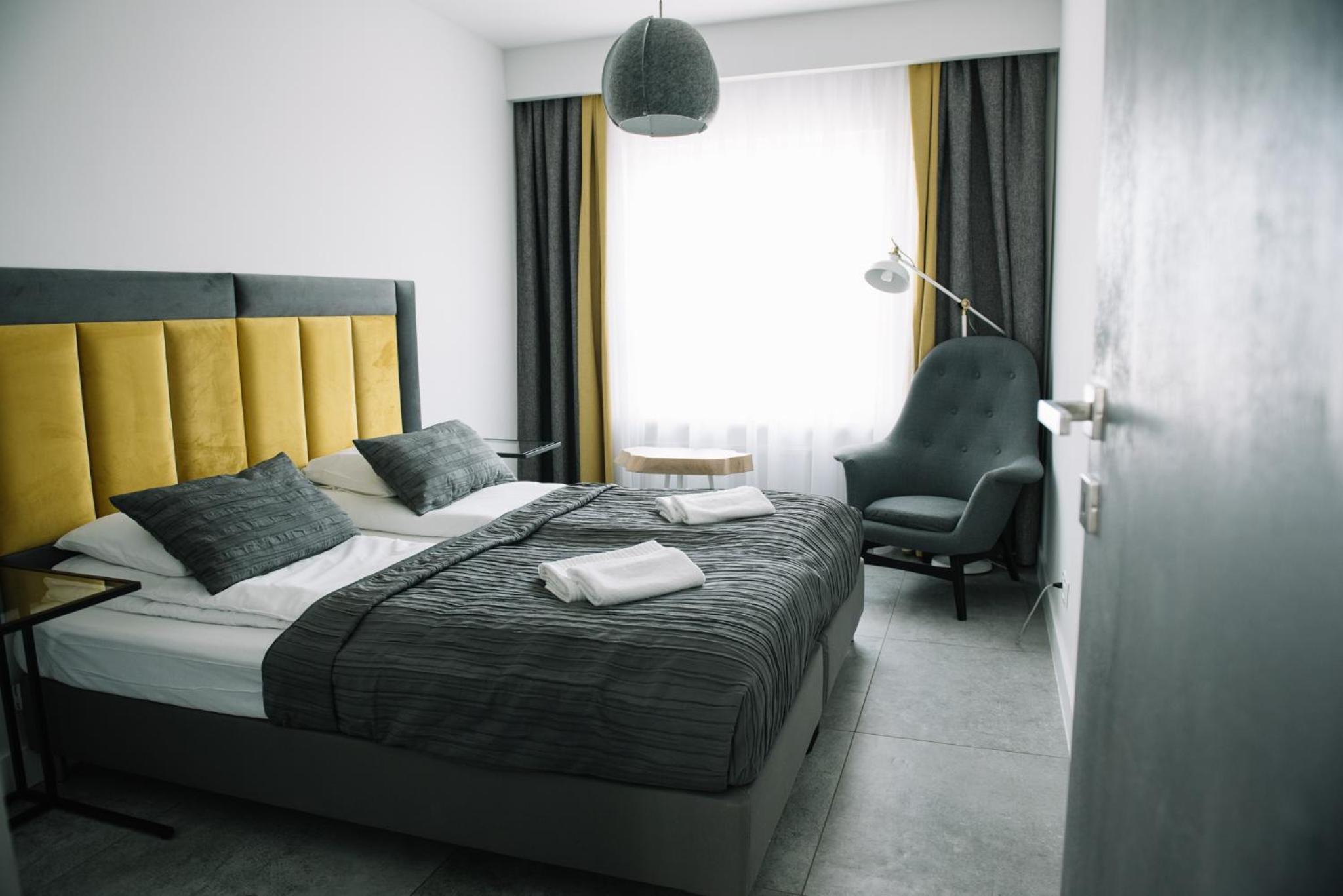 Two-Bedroom Apartment - Photo 11