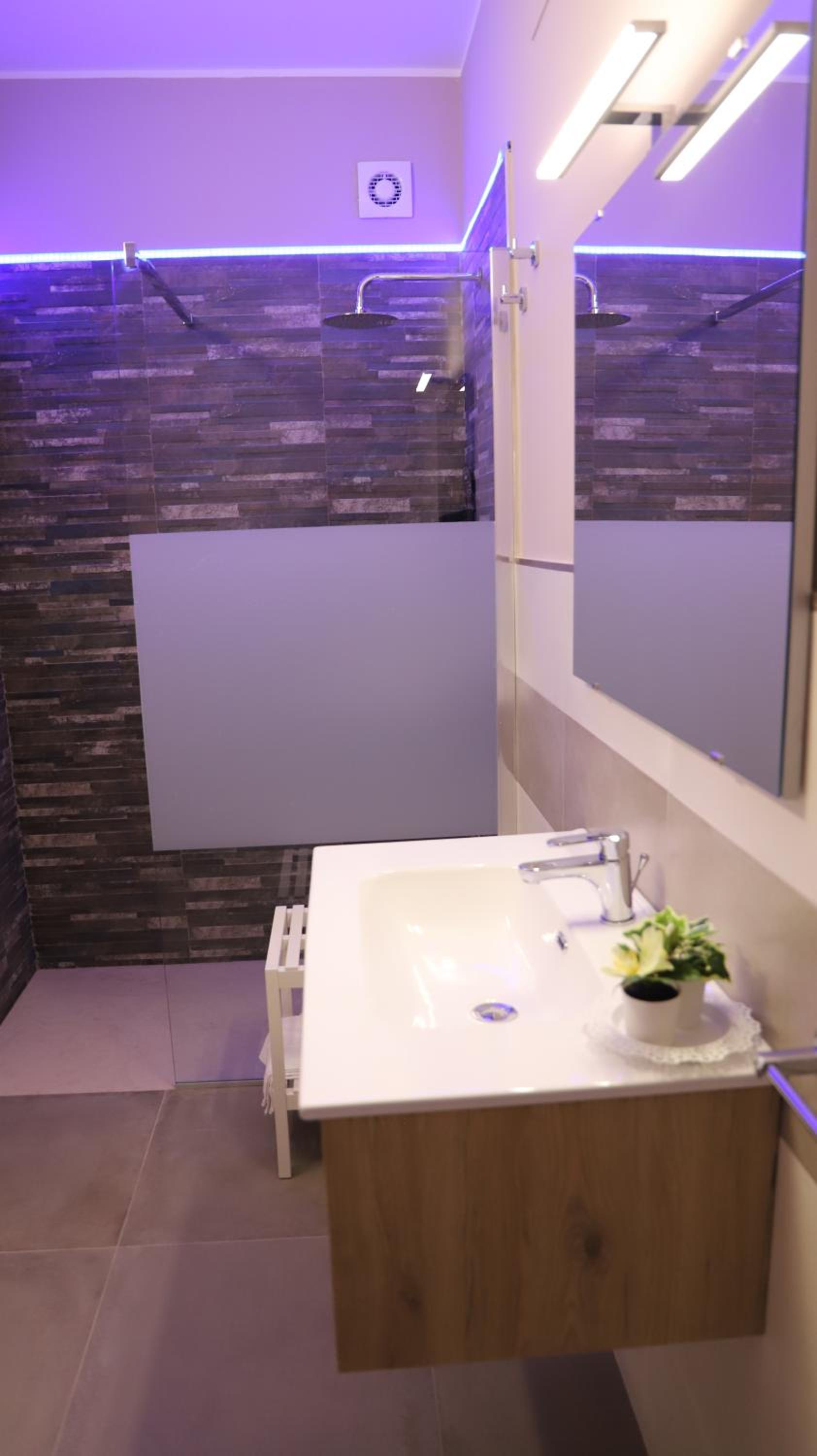 Double Room with Balcony photo 2