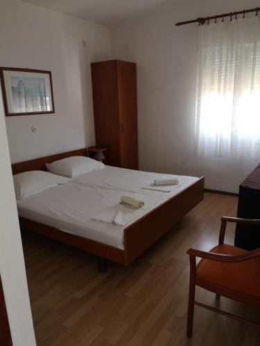 Double or Twin Room photo 2