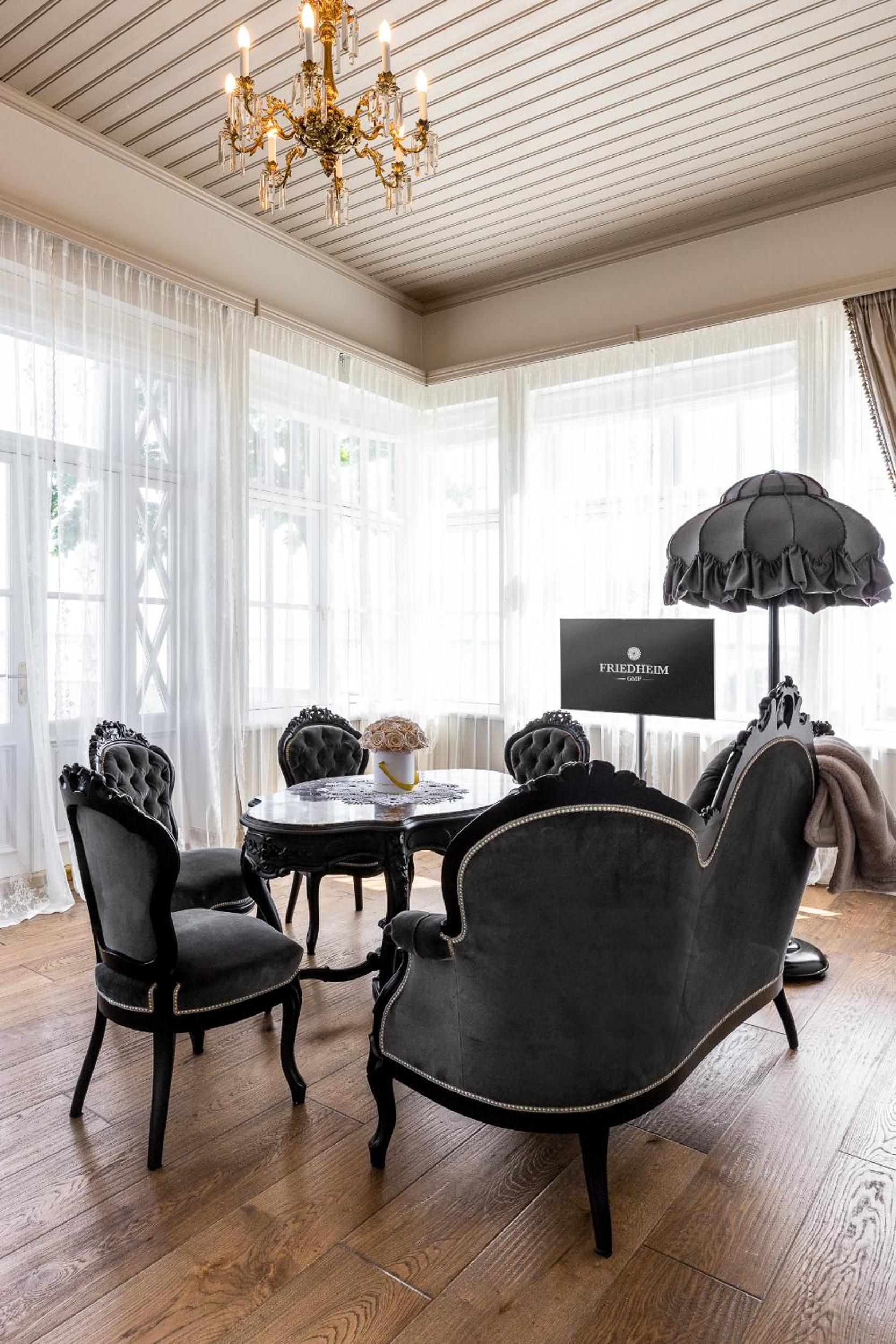King Suite with Sea View photo 2