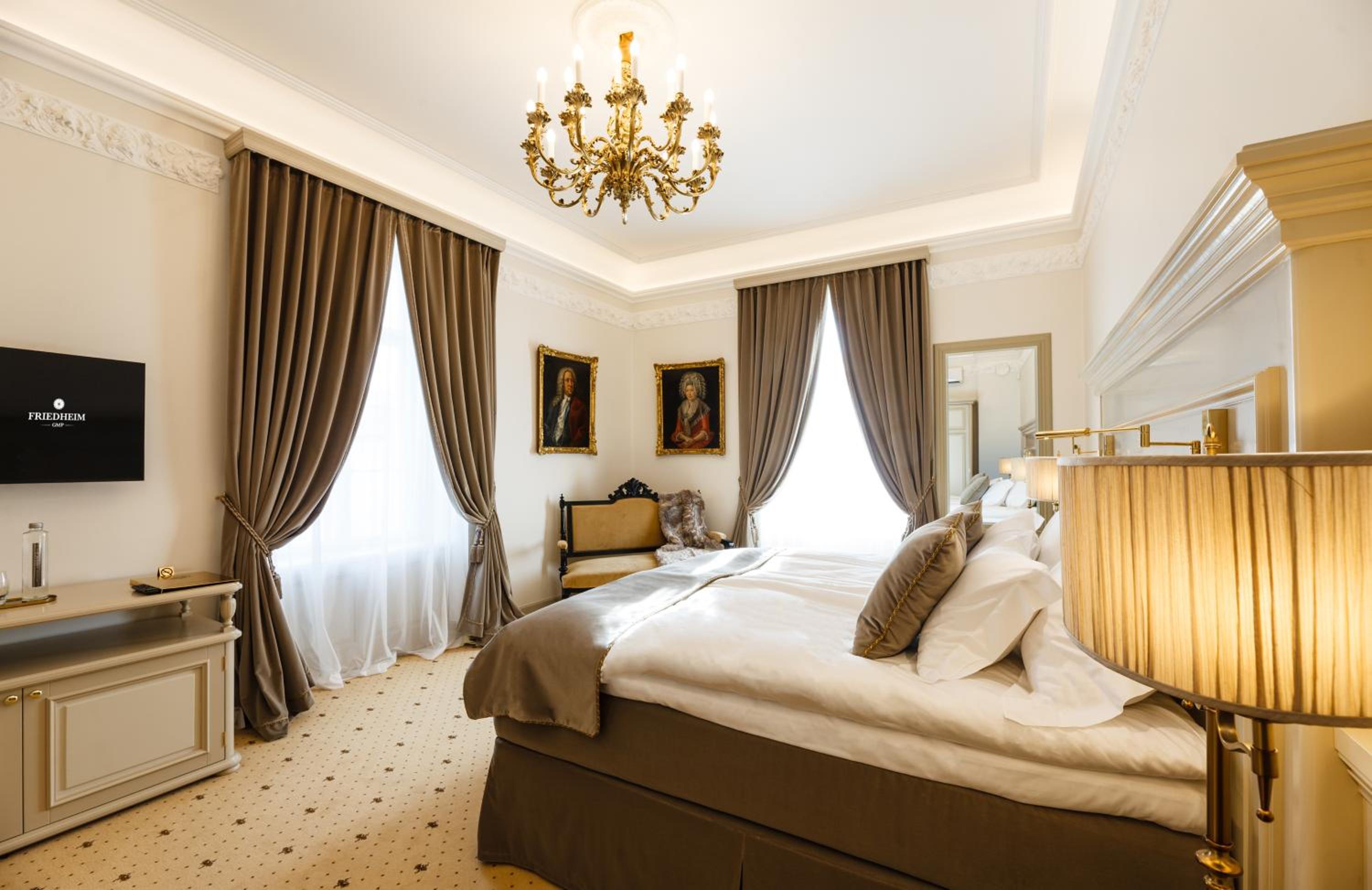 King Suite photo 3