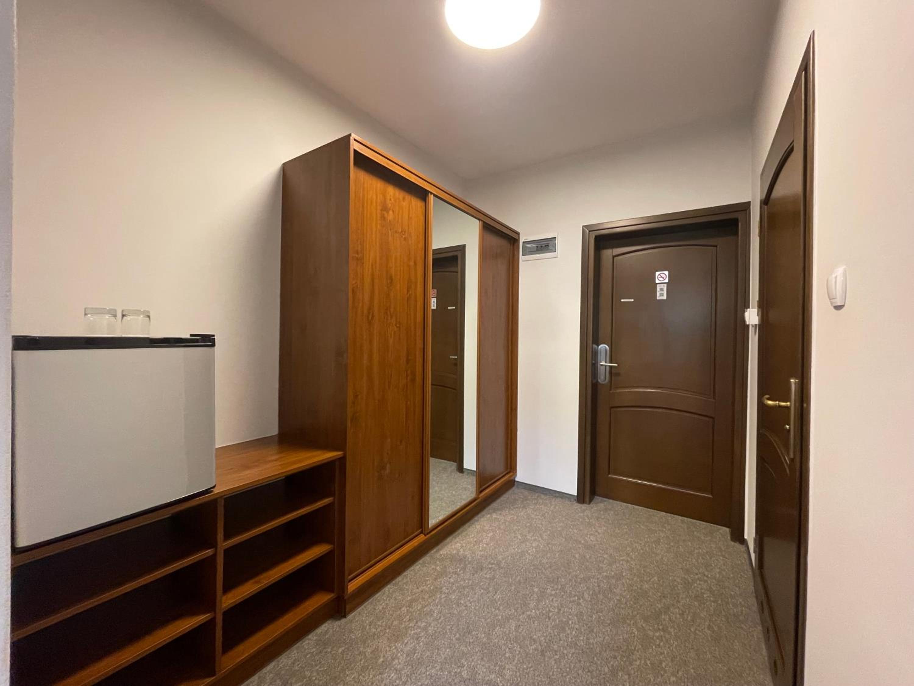 Standard Twin Room photo 3