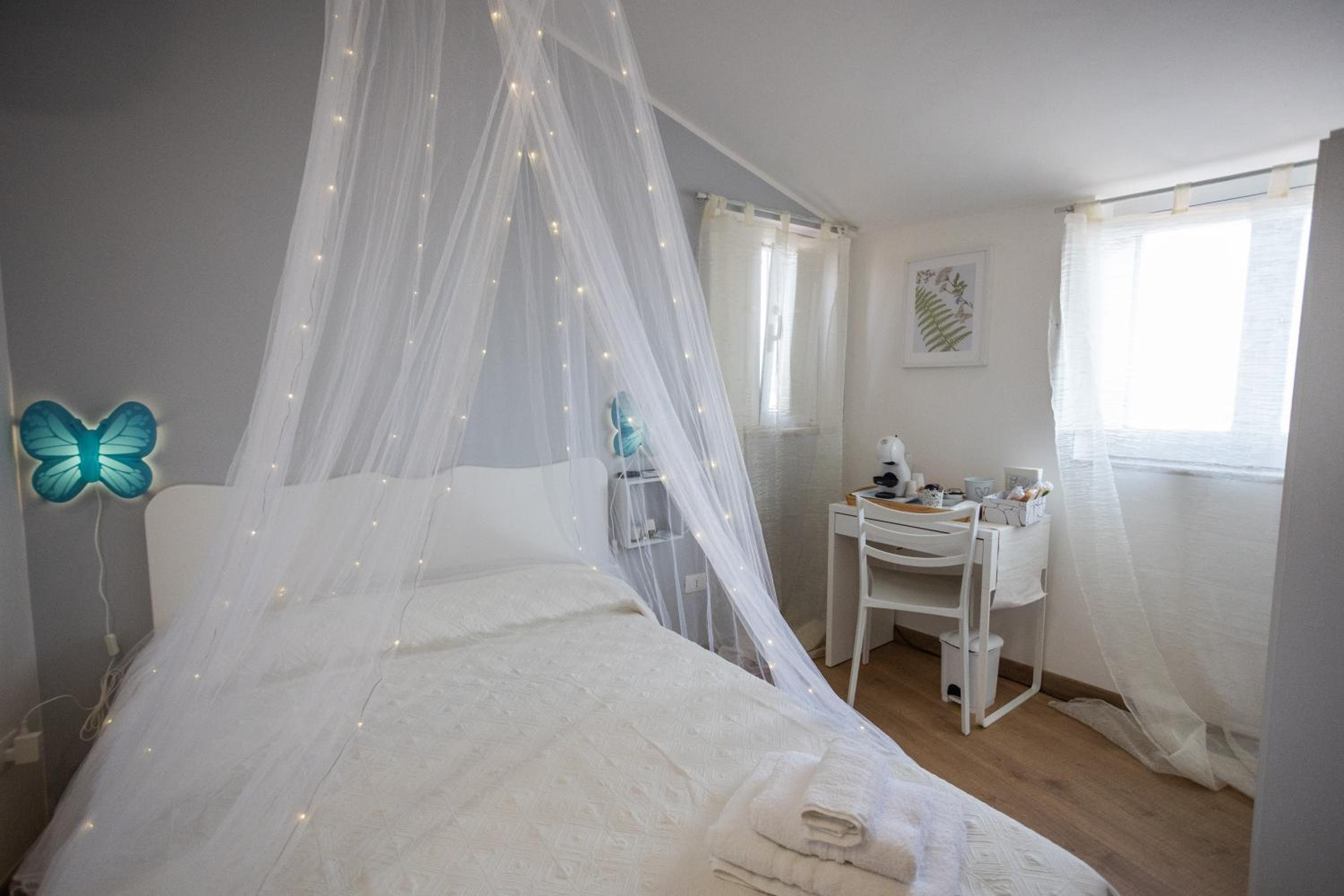 Double Room with Private Bathroom photo 2