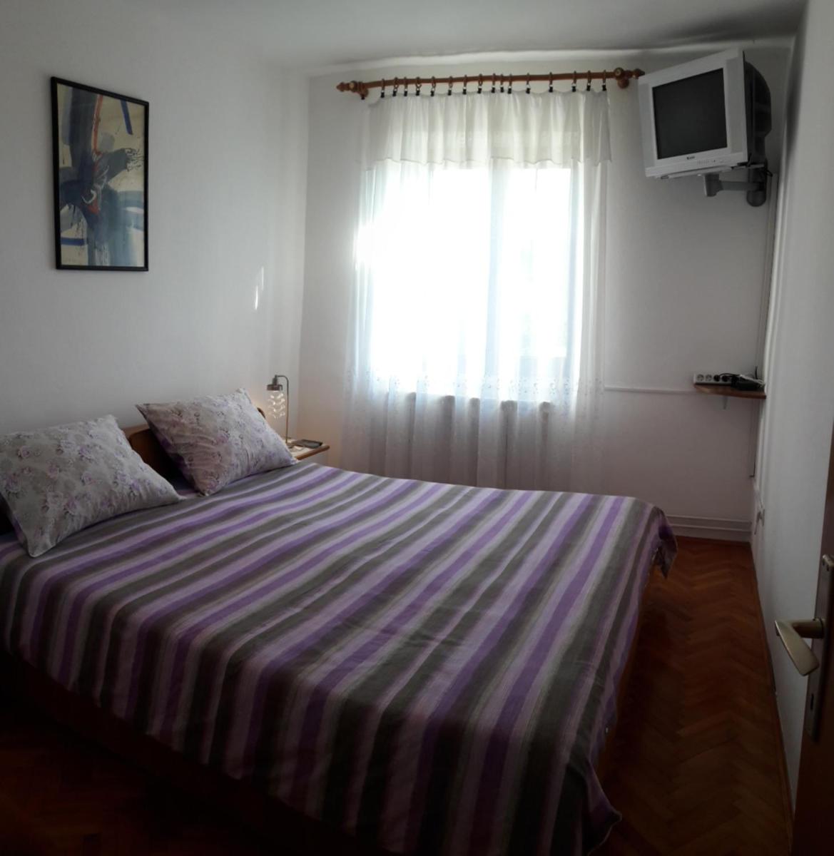 Three-Bedroom Apartment photo 1