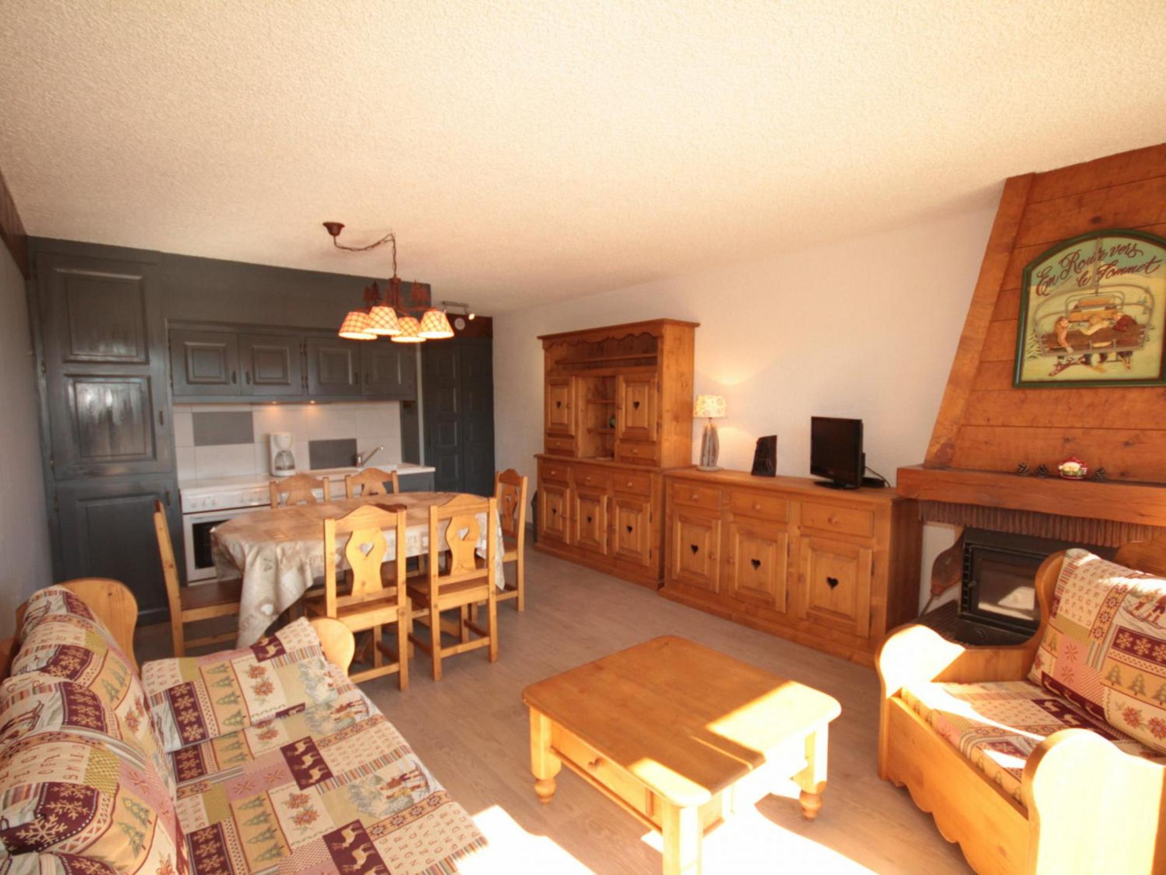 Apartment (6 Adults)